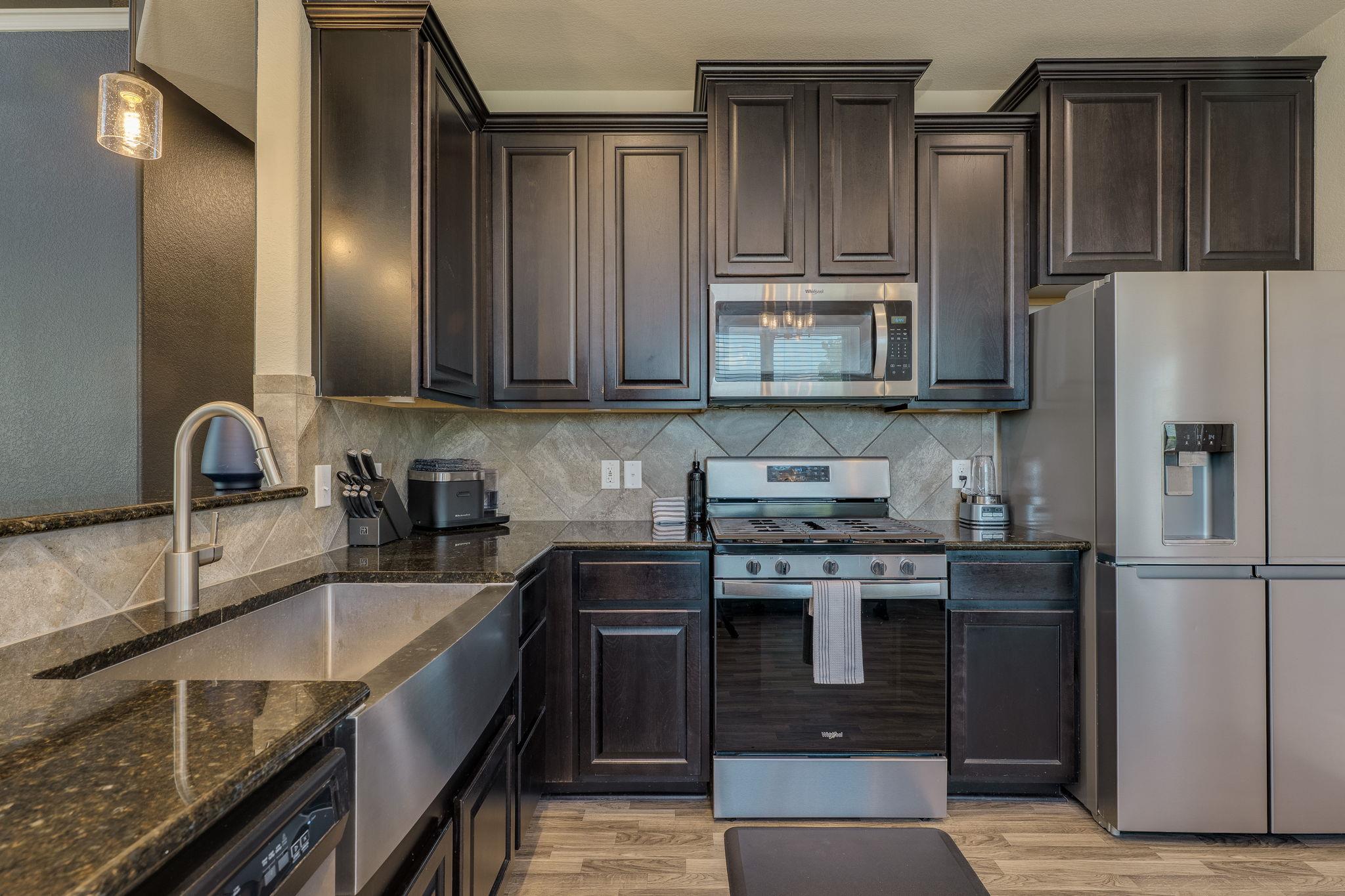 217 Little Draw Ln, Leander, TX 78641