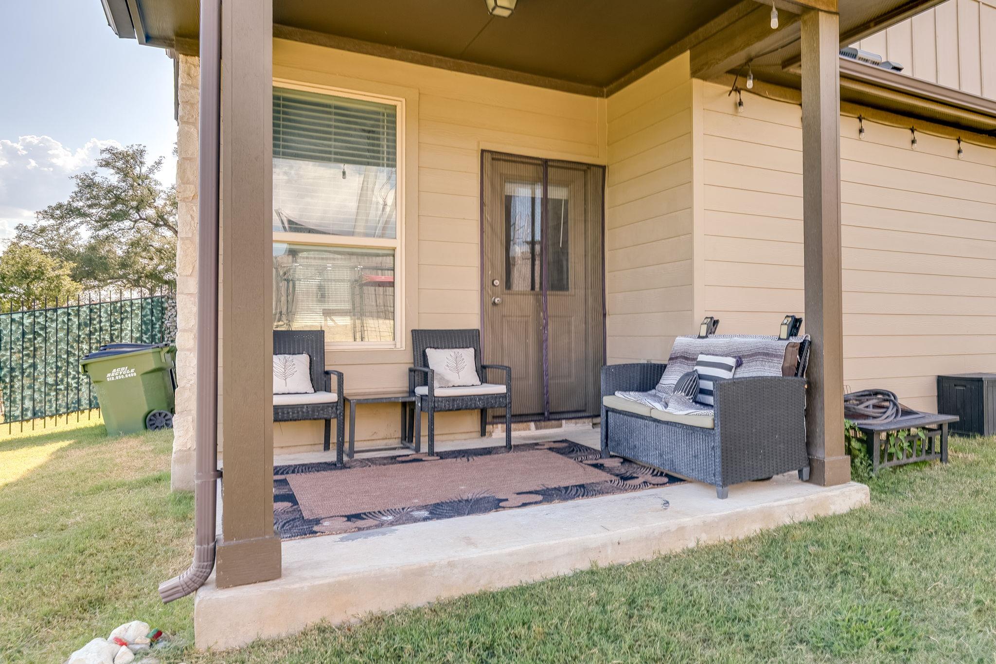 217 Little Draw Ln, Leander, TX 78641