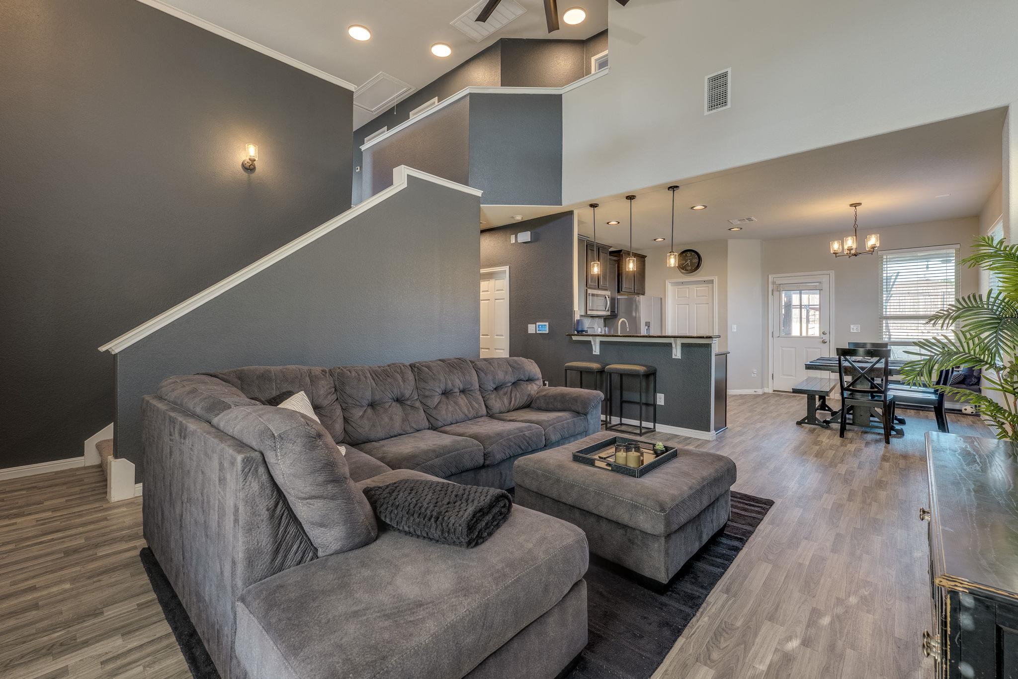 217 Little Draw Ln, Leander, TX 78641