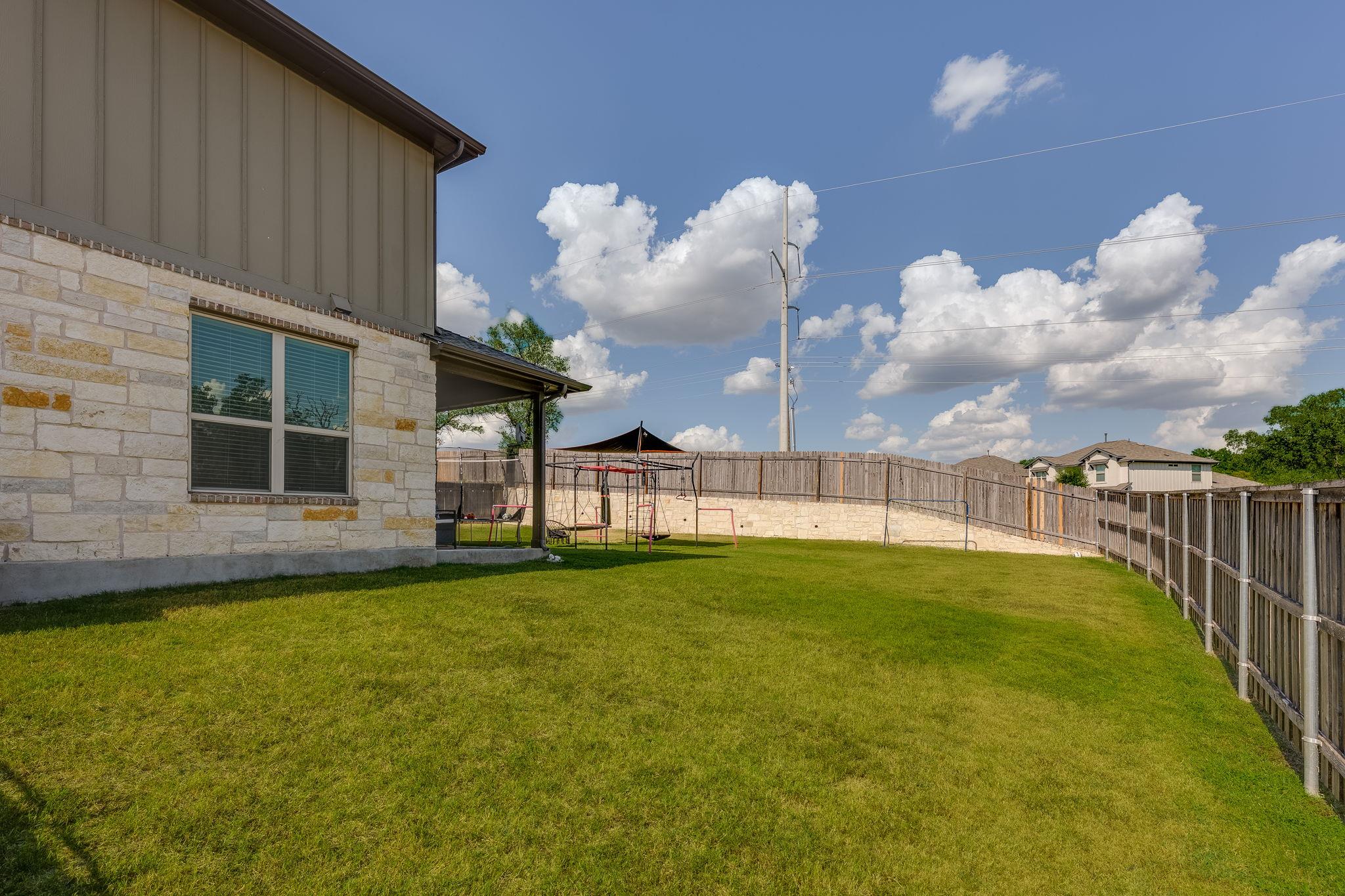 217 Little Draw Ln, Leander, TX 78641