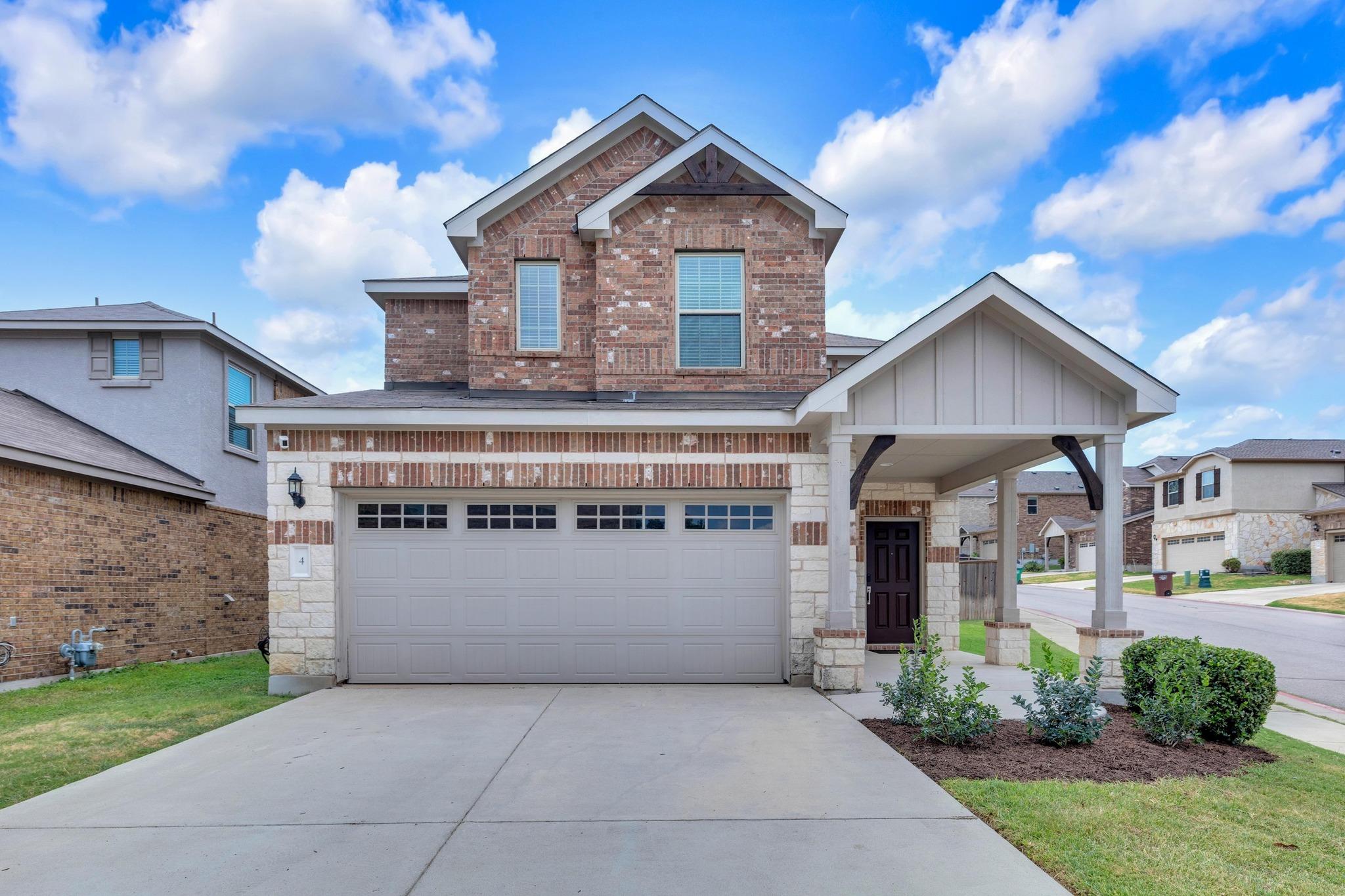 1050 Kenney Fort Xing # 4, Round Rock, TX 78665