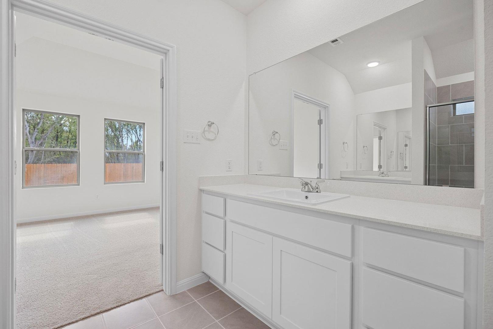 326 Bendecido Loop, Elgin, TX 78621