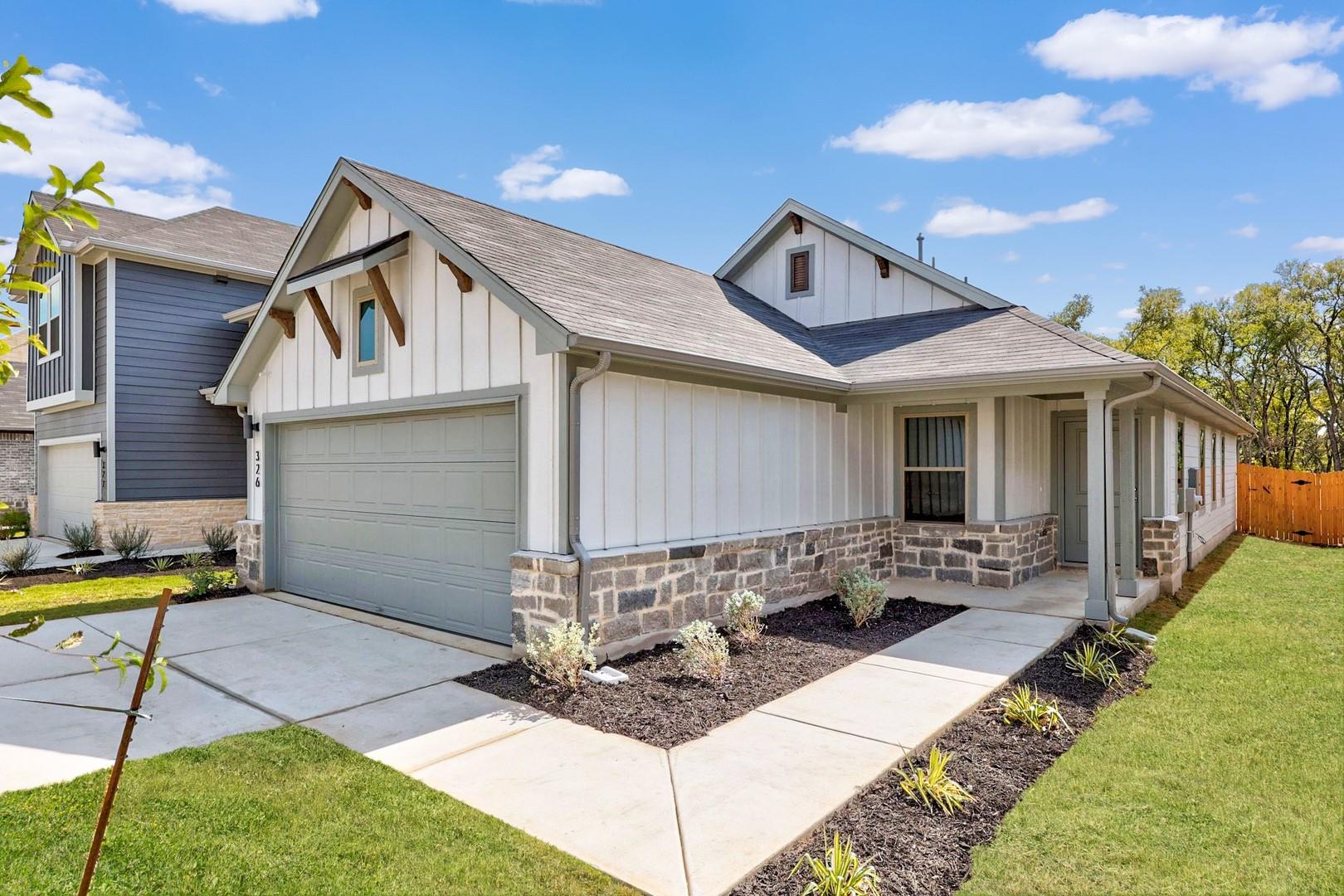 326 Bendecido Loop, Elgin, TX 78621