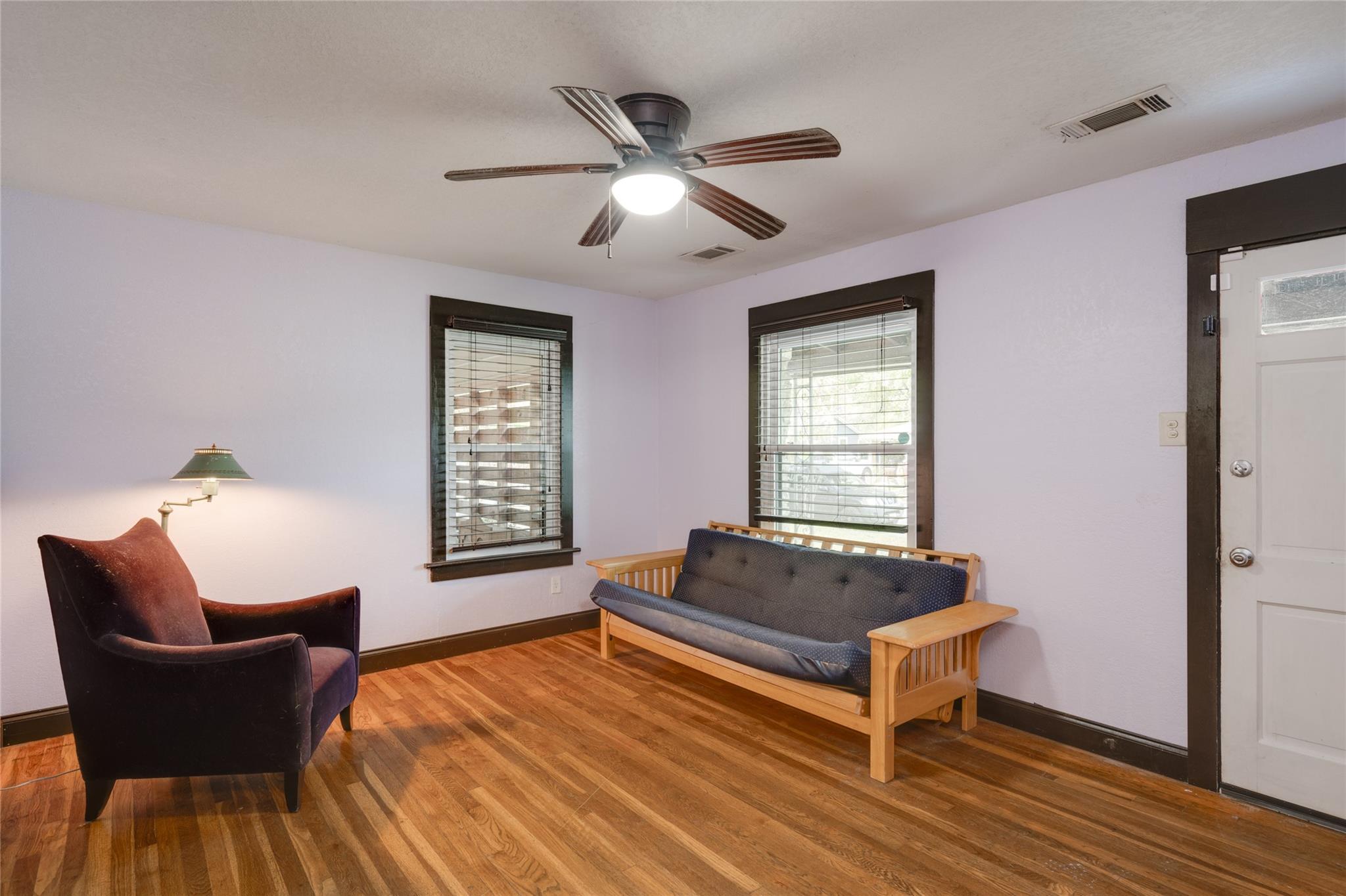 806 Barbara Dr, San Marcos, TX 78666