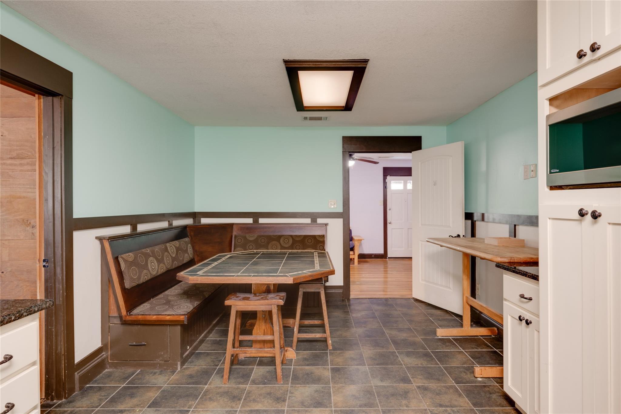 806 Barbara Dr, San Marcos, TX 78666