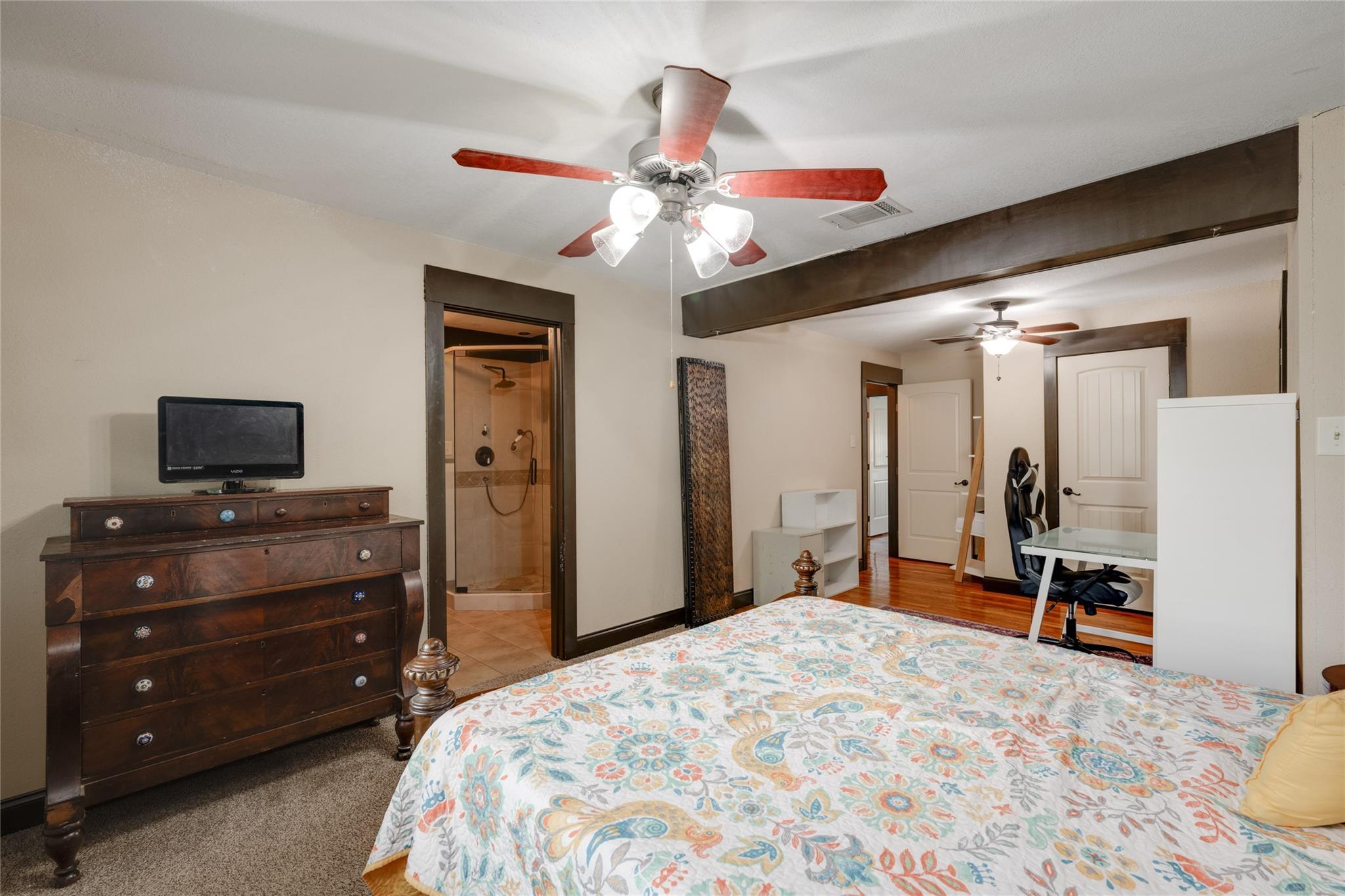 806 Barbara Dr, San Marcos, TX 78666