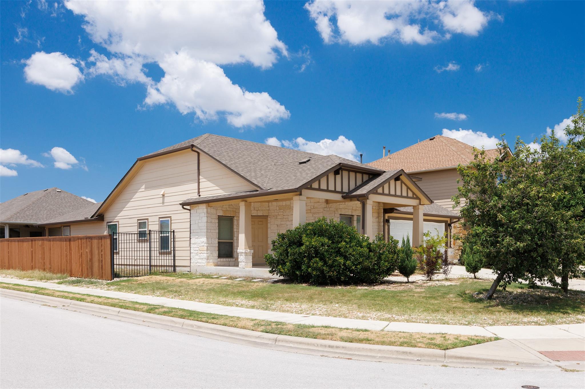 601 Cortona Ln, Georgetown, TX 78628