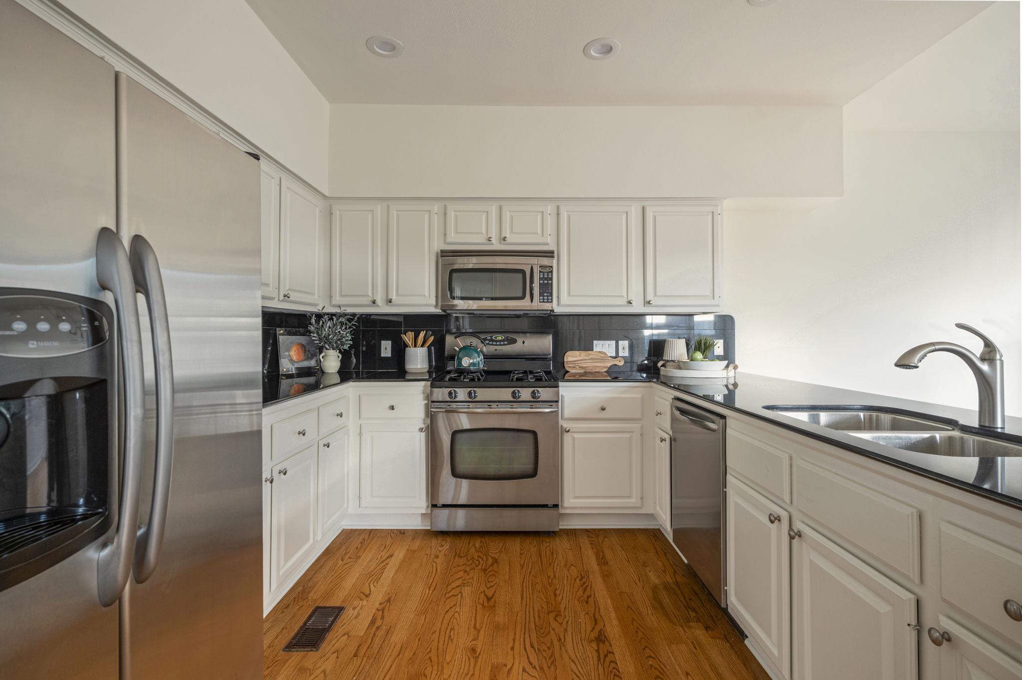 6010 Long Champ Ct # 113, Austin, TX 78746