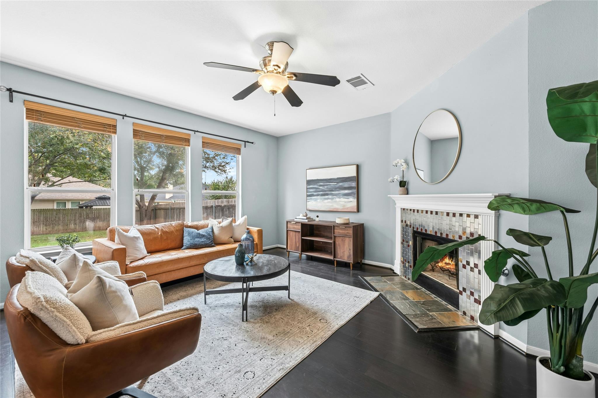 214 Grand Isle Dr, Round Rock, TX 78665