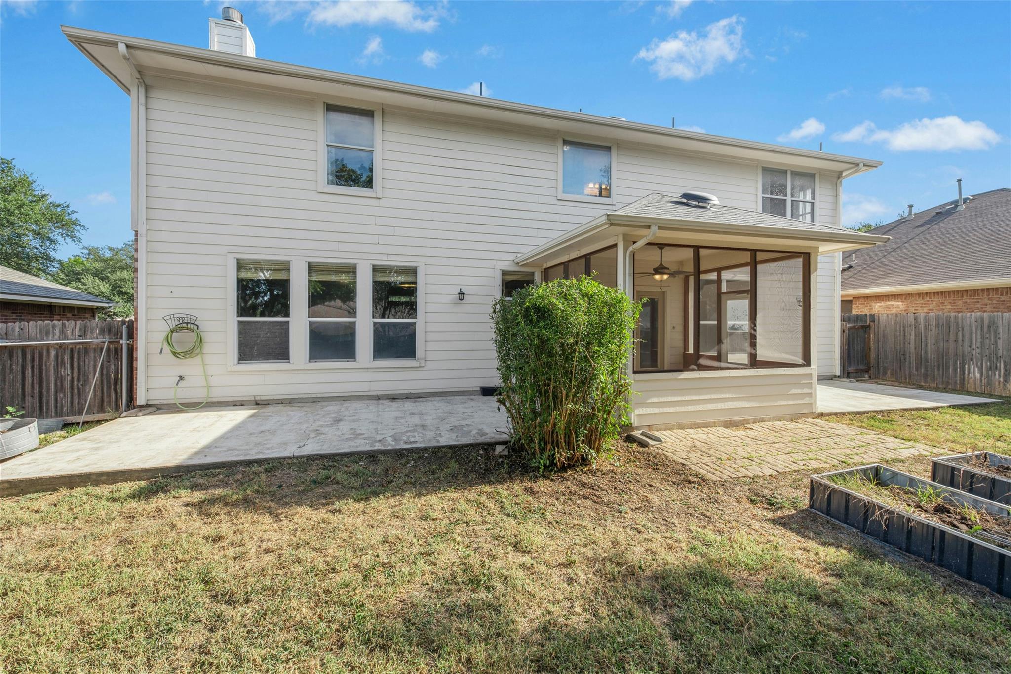 214 Grand Isle Dr, Round Rock, TX 78665