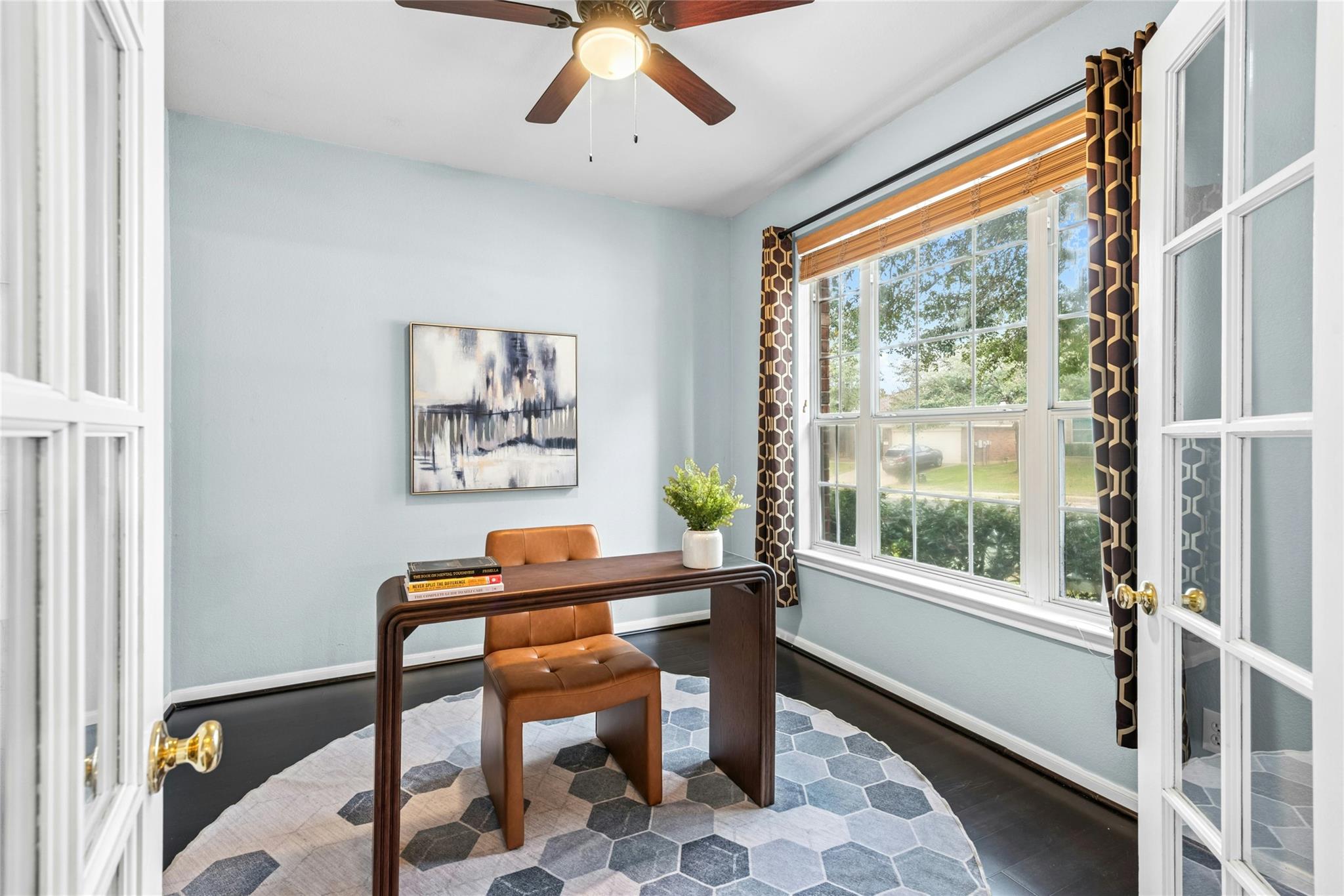 214 Grand Isle Dr, Round Rock, TX 78665