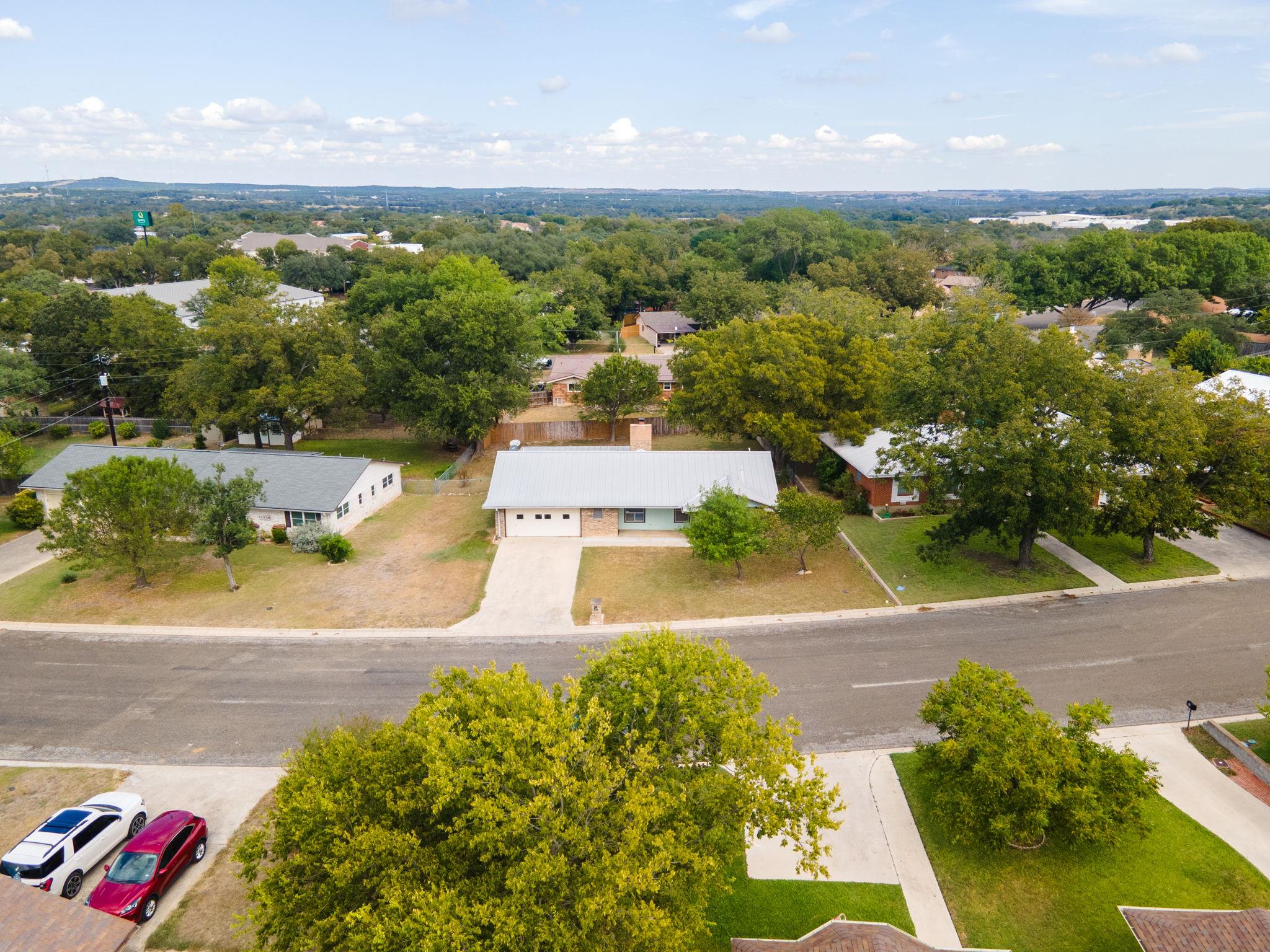 20 Snell Dr, Lampasas, TX 76550