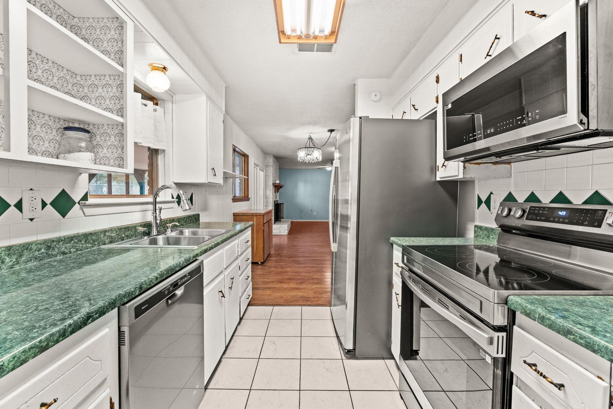 20 Snell Dr, Lampasas, TX 76550