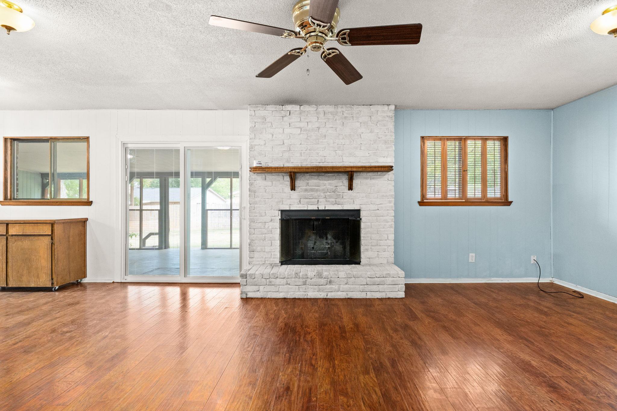 20 Snell Dr, Lampasas, TX 76550