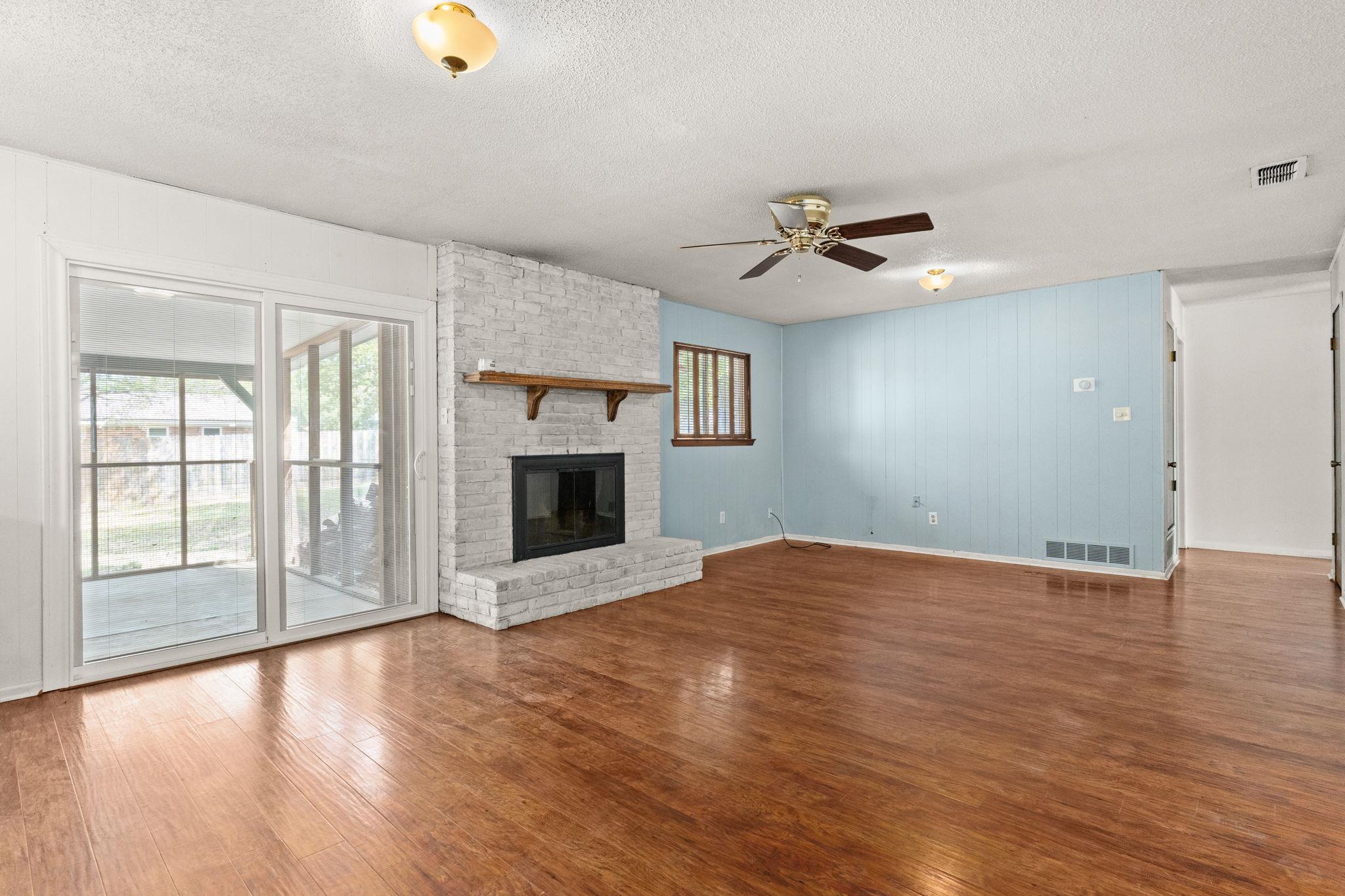 20 Snell Dr, Lampasas, TX 76550