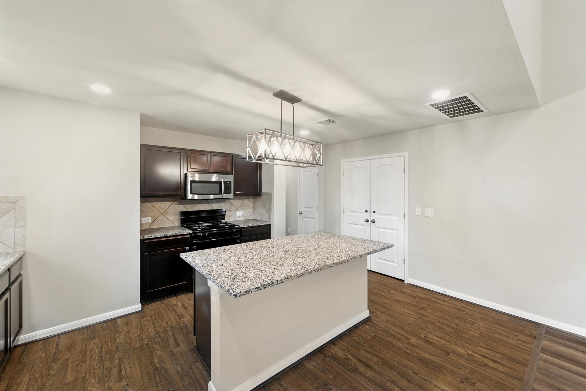 148 Alpha, Kyle, TX 78640