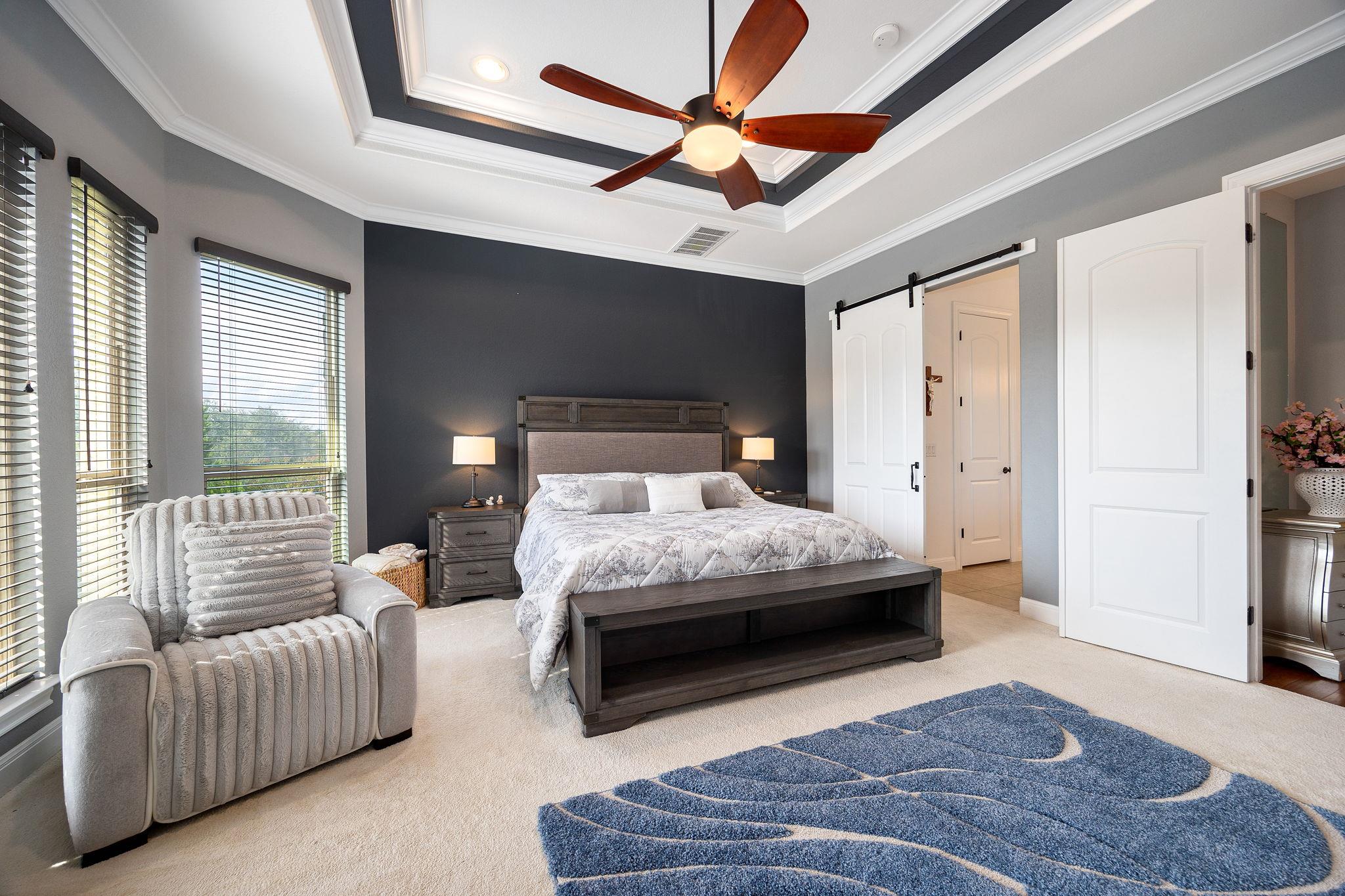 5240 Diamante Dr, Spicewood, TX 78669