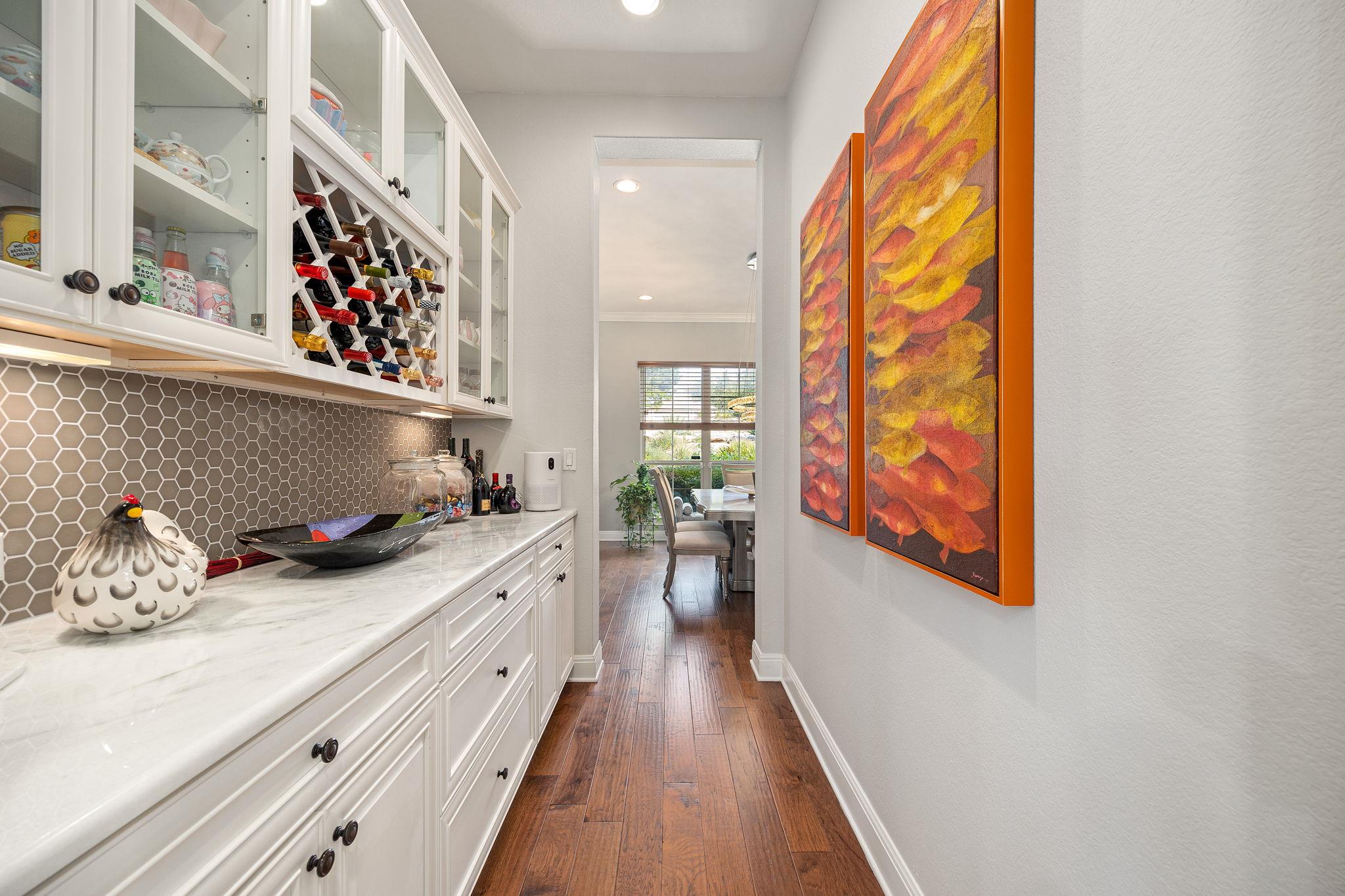 5240 Diamante Dr, Spicewood, TX 78669