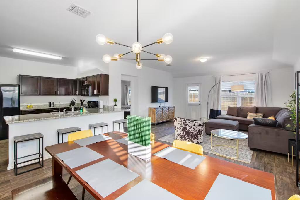 3609 Batson Dr, Austin, TX 78725