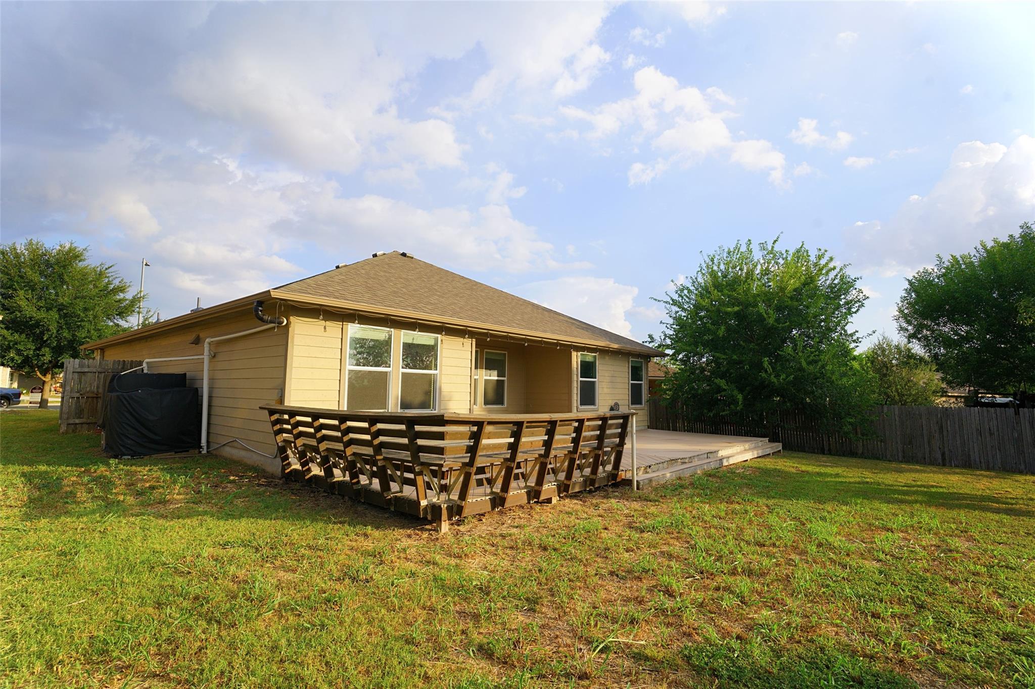 115 Encina Cv, San Marcos, TX 78666