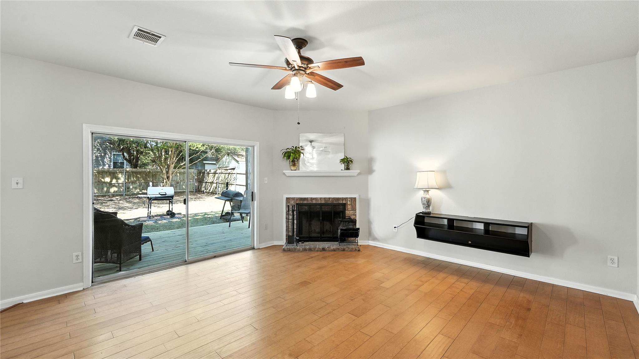 2028 Heaton Hall Dr, New Braunfels, TX 78130