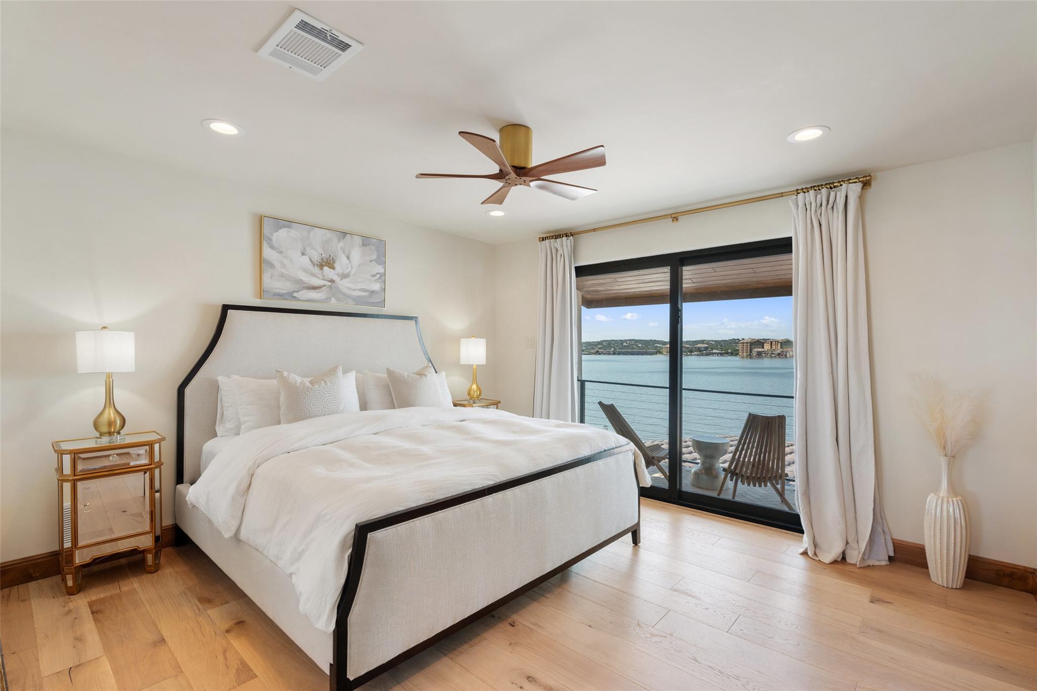 529 Lighthouse Dr # 11, Horseshoe Bay, TX 78657