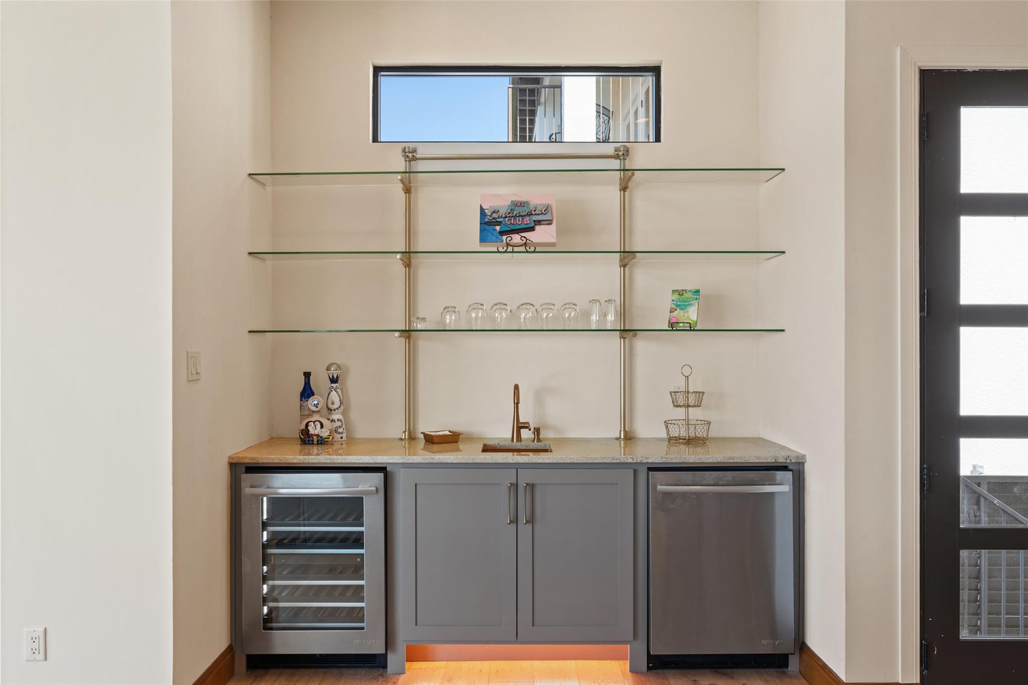 529 Lighthouse Dr # 11, Horseshoe Bay, TX 78657