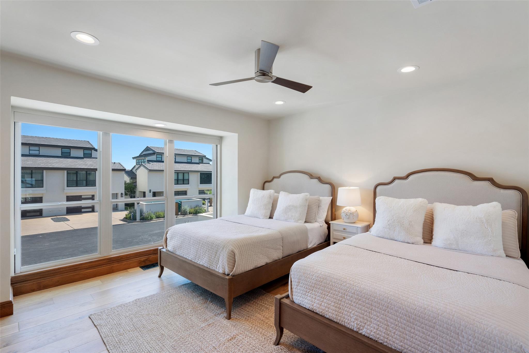 529 Lighthouse Dr # 11, Horseshoe Bay, TX 78657