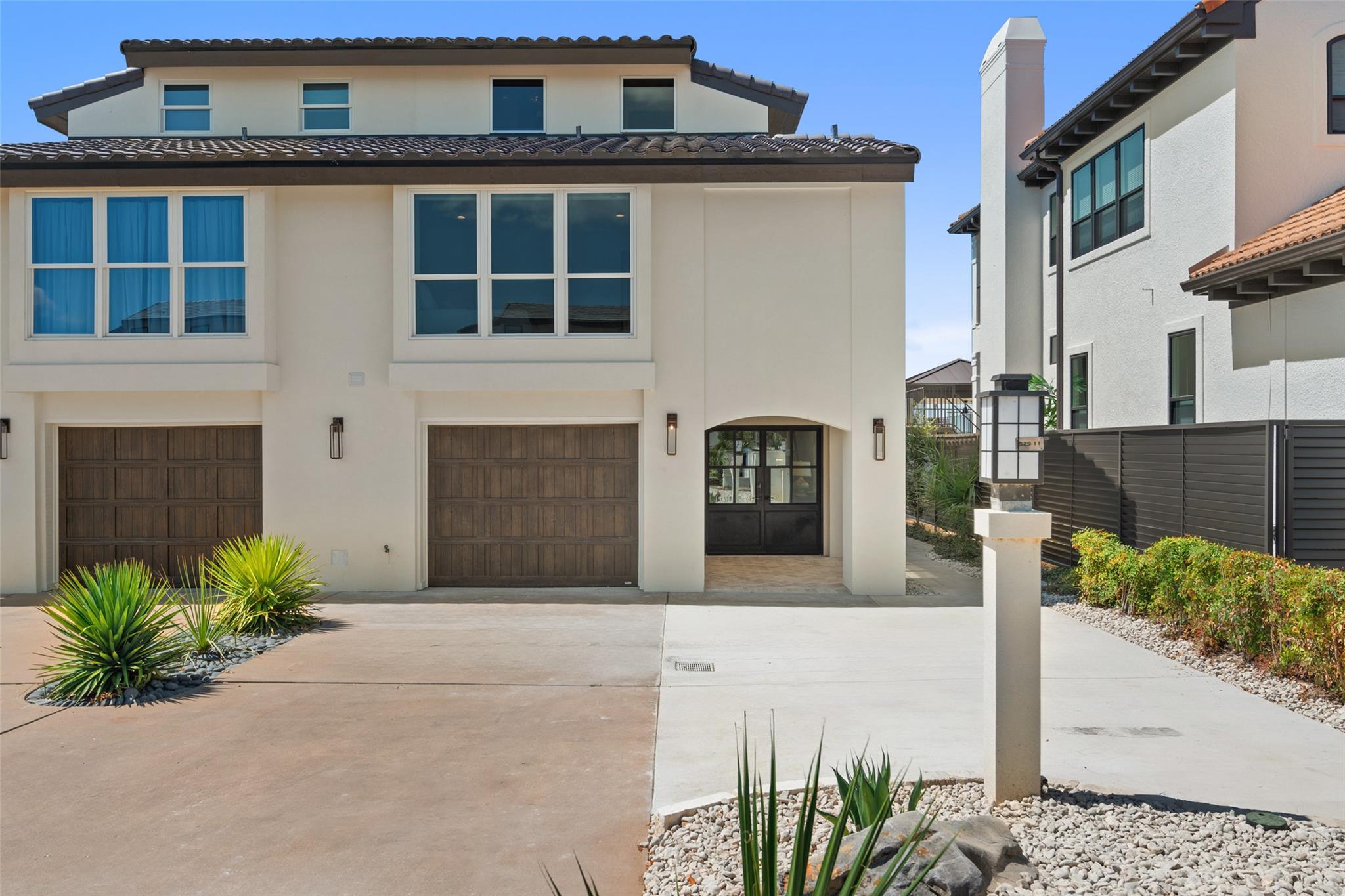529 Lighthouse Dr # 11, Horseshoe Bay, TX 78657