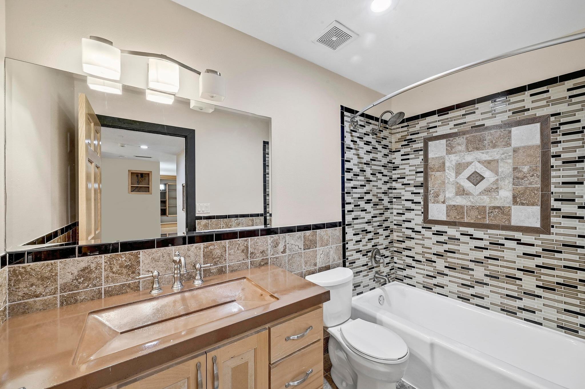 2204 Spring Creek Dr, Austin, TX 78704