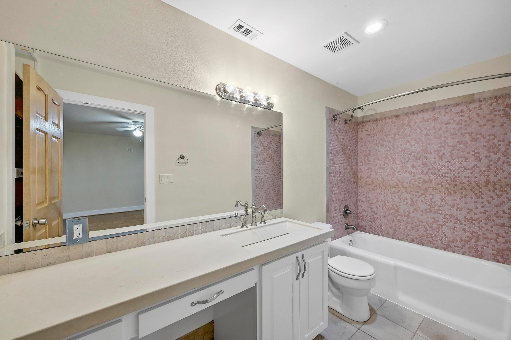 2204 Spring Creek Dr, Austin, TX 78704