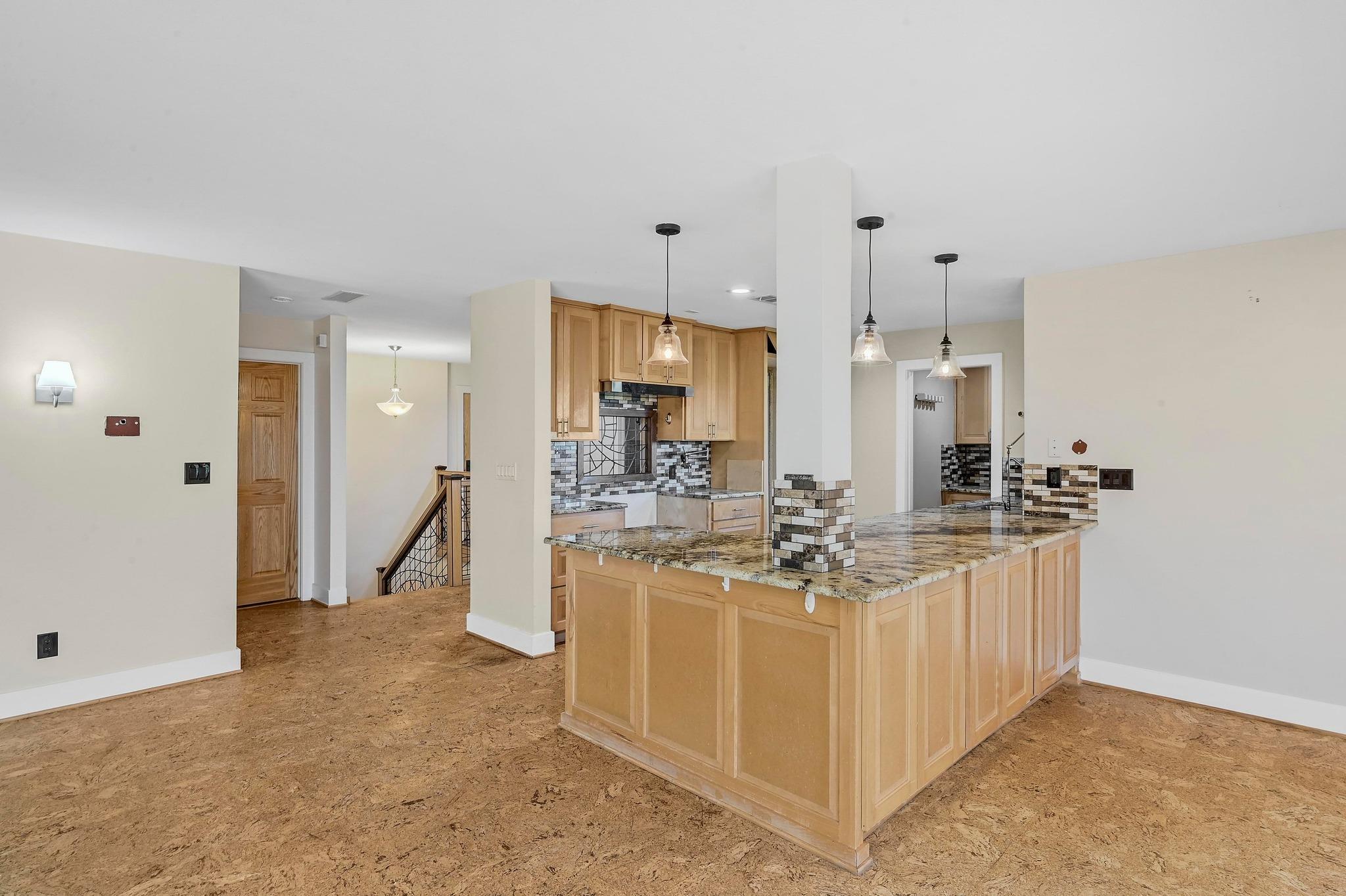 2204 Spring Creek Dr, Austin, TX 78704