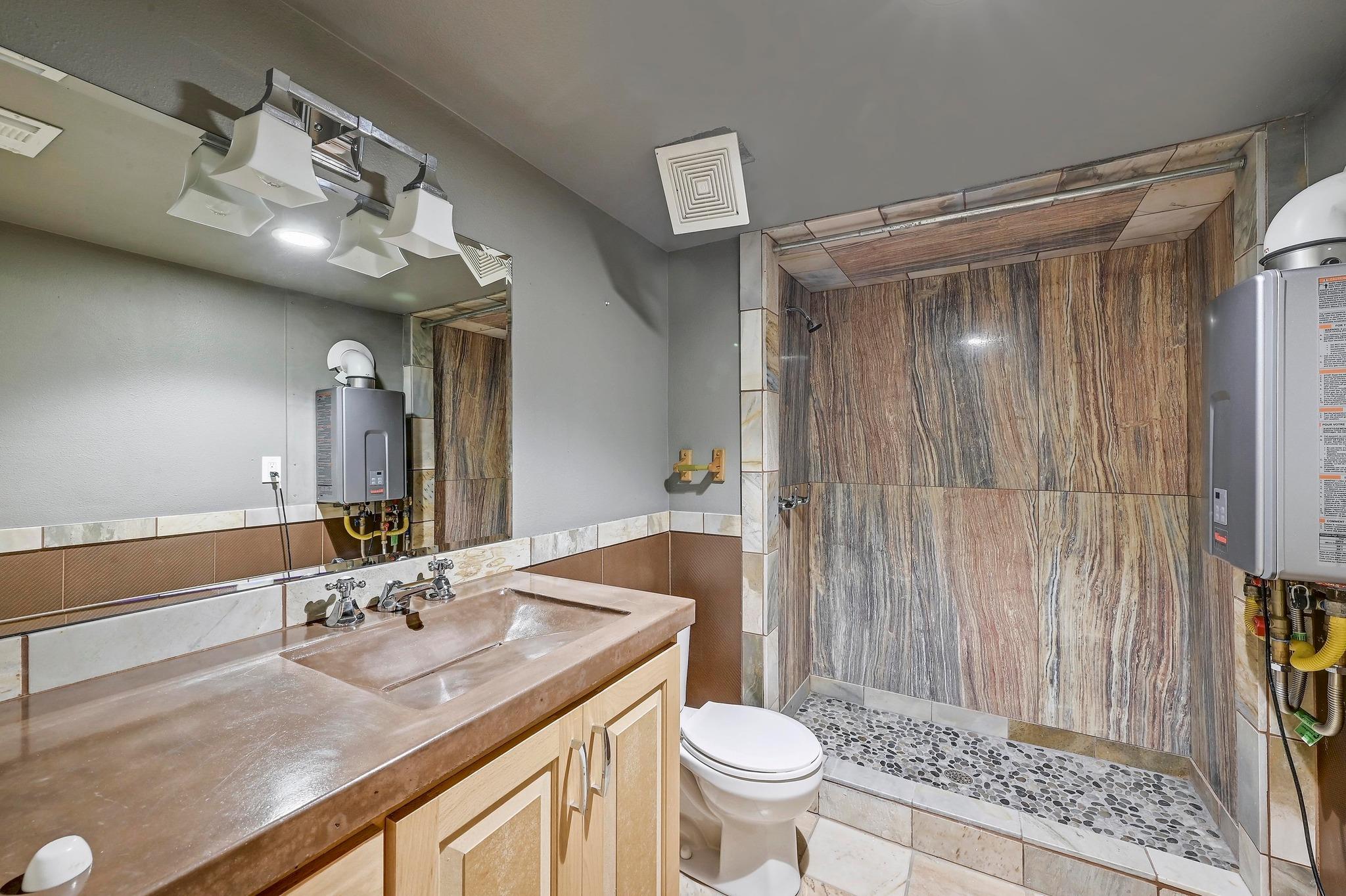 2204 Spring Creek Dr, Austin, TX 78704