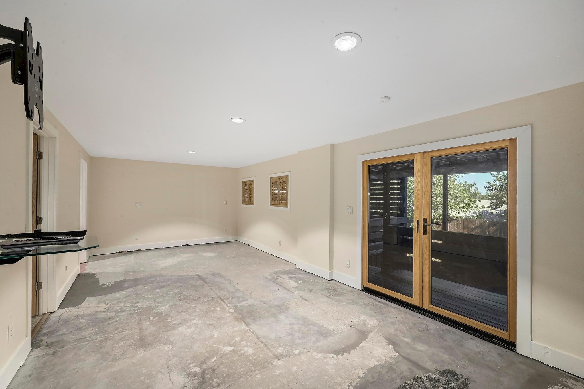 2204 Spring Creek Dr, Austin, TX 78704