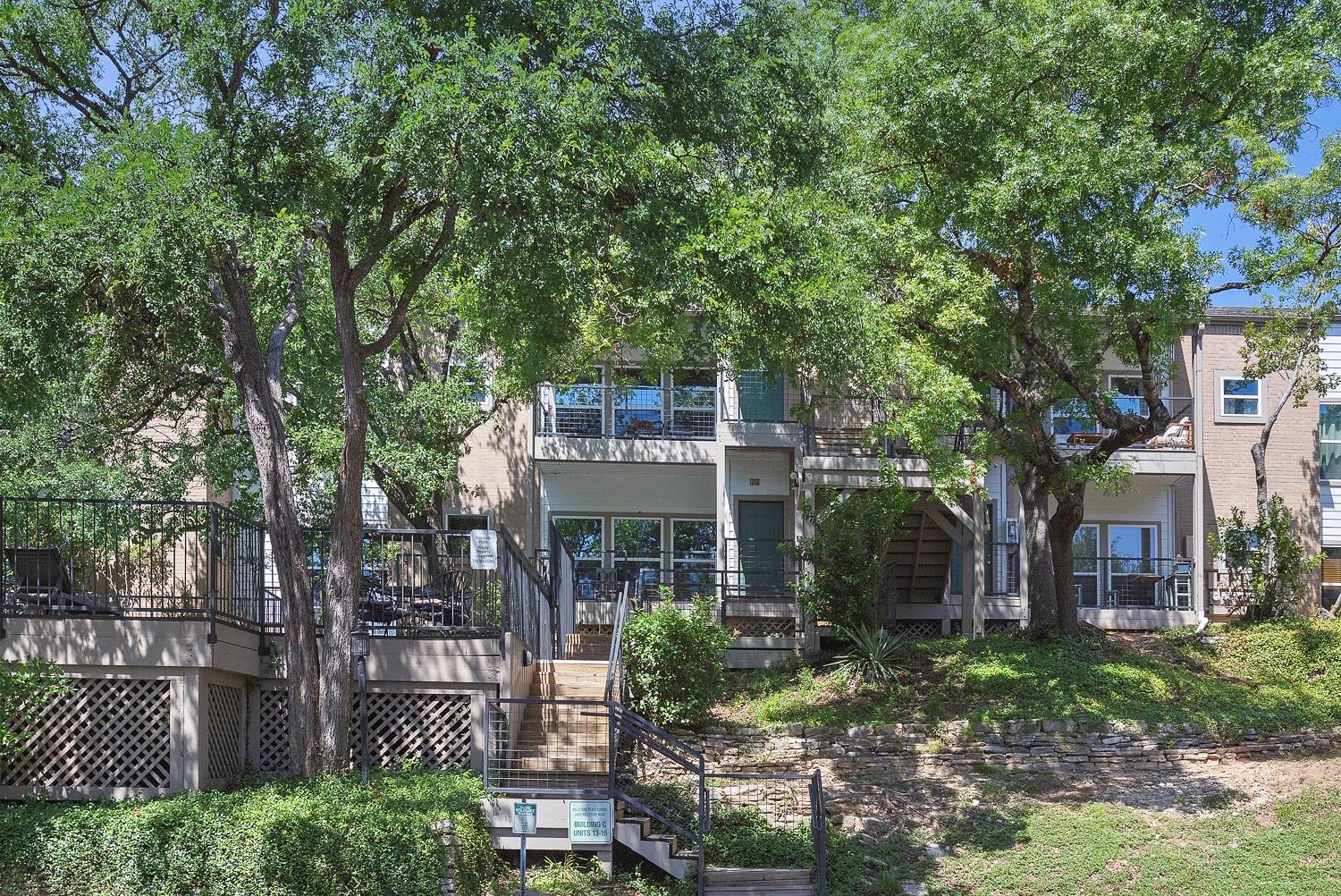 6600 Valleyside Rd # 13, Austin, TX 78731