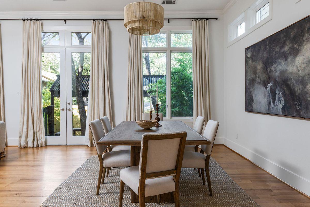 2308 W 9TH St # B, Austin, TX 78703