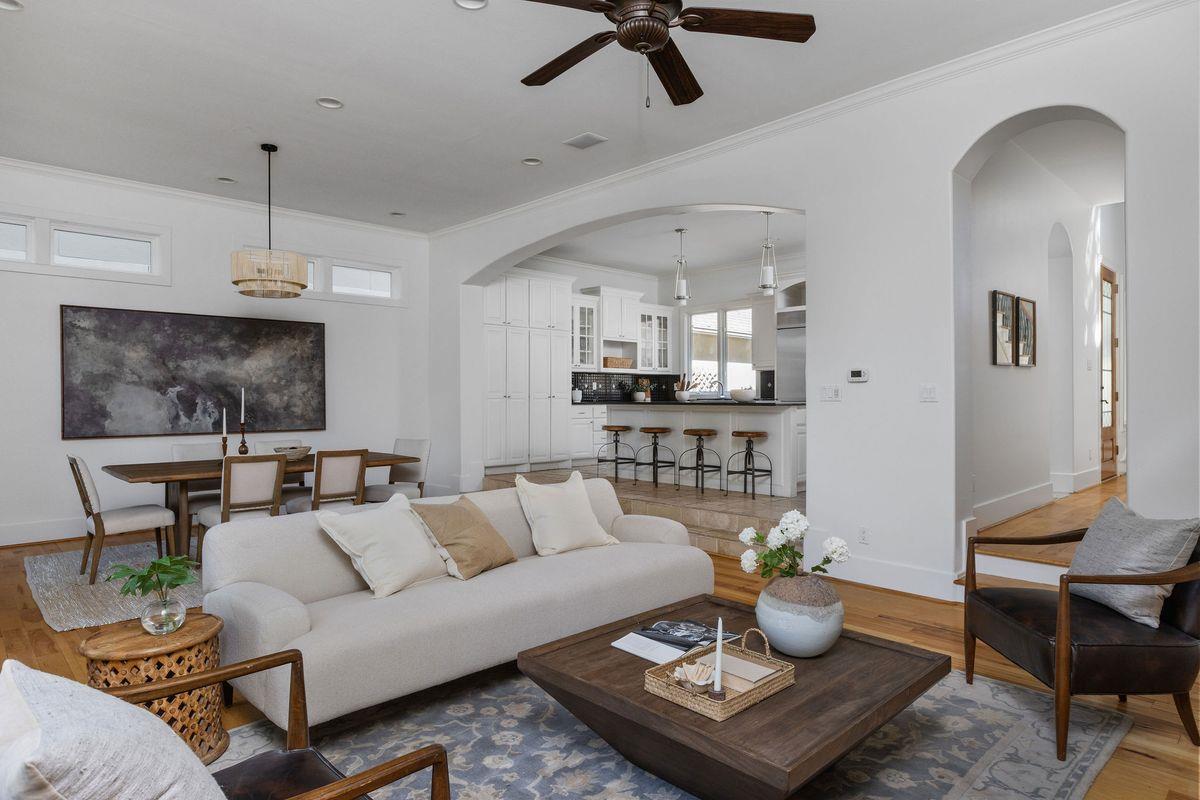 2308 W 9TH St # B, Austin, TX 78703