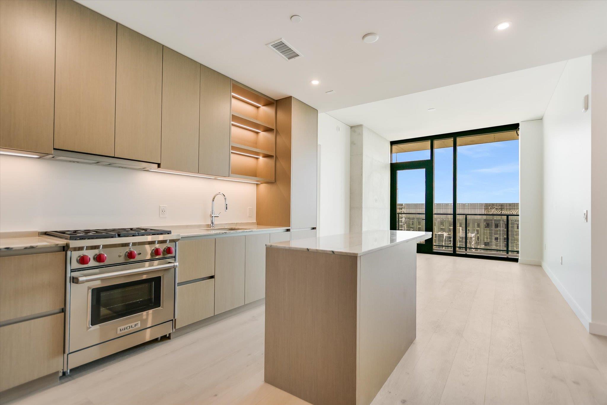610 Davis St # 3905, Austin, TX 78701