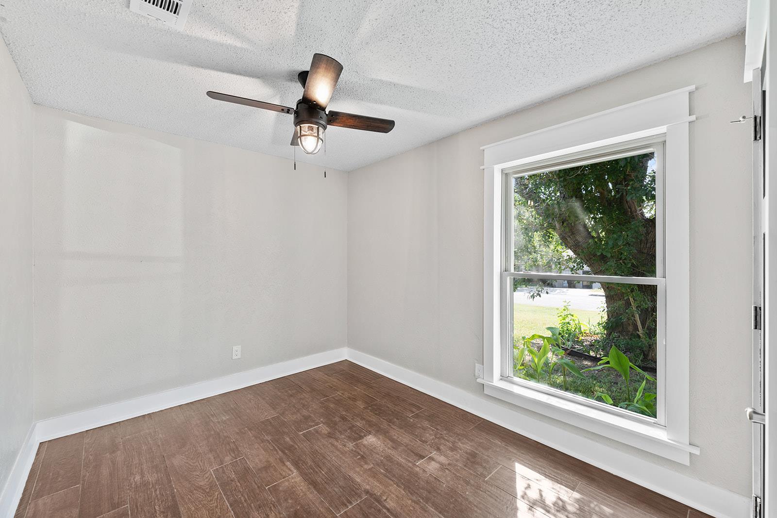 606 Middleway Rd, Pflugerville, TX 78660