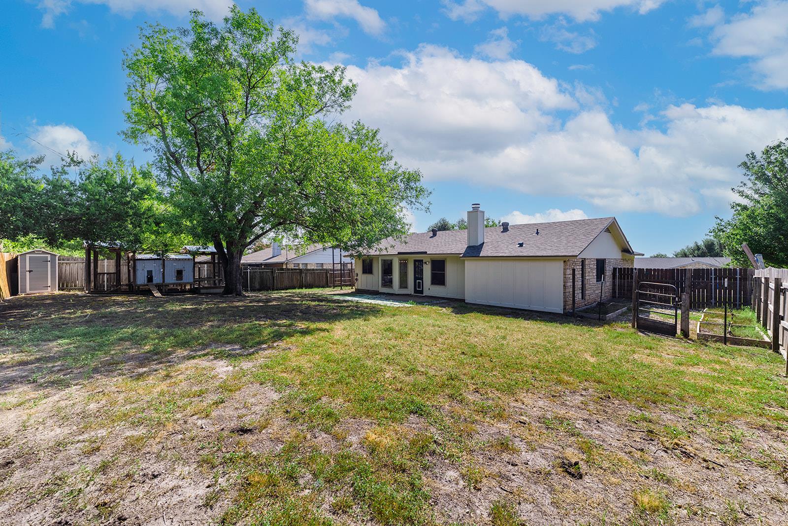 606 Middleway Rd, Pflugerville, TX 78660