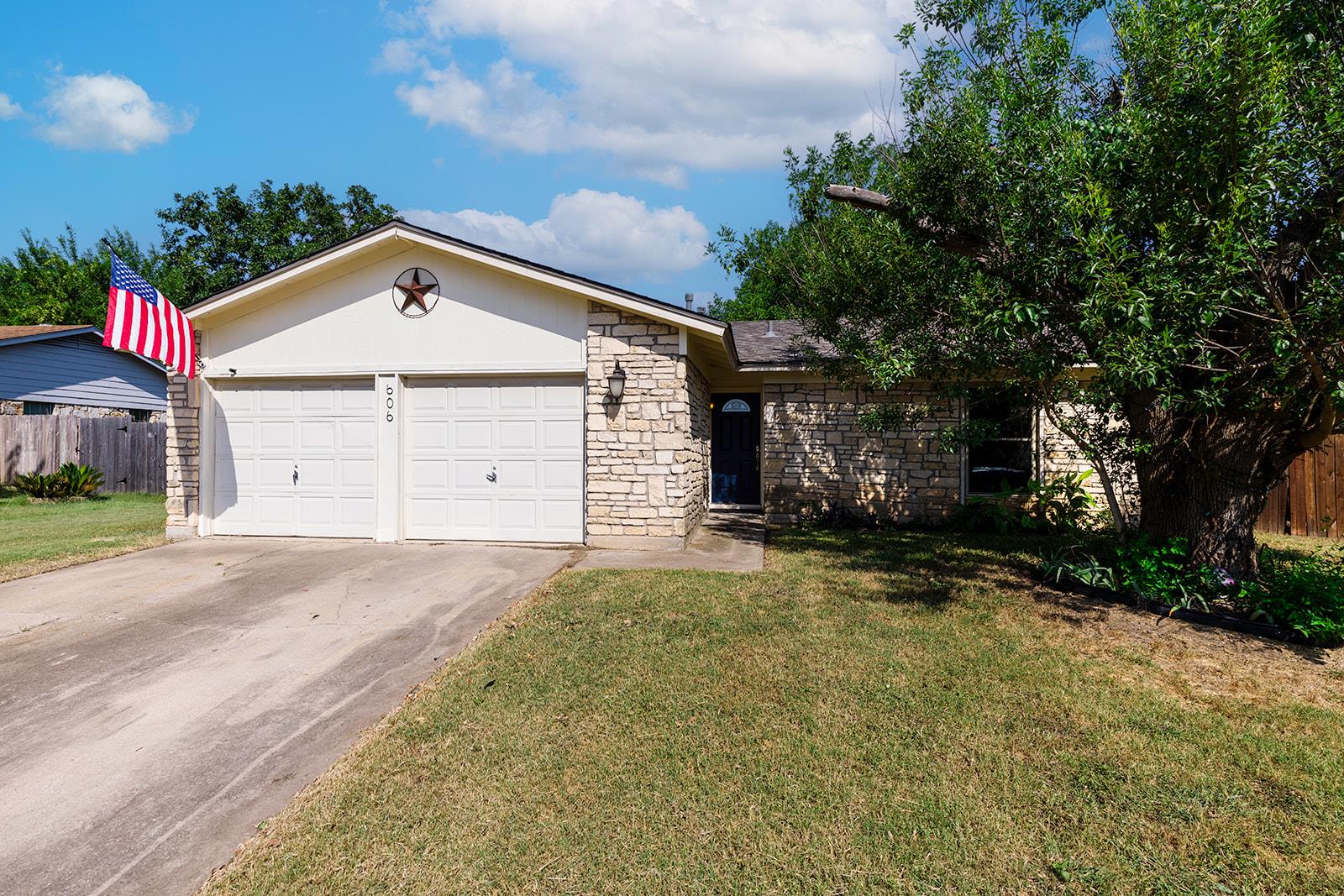 606 Middleway Rd, Pflugerville, TX 78660