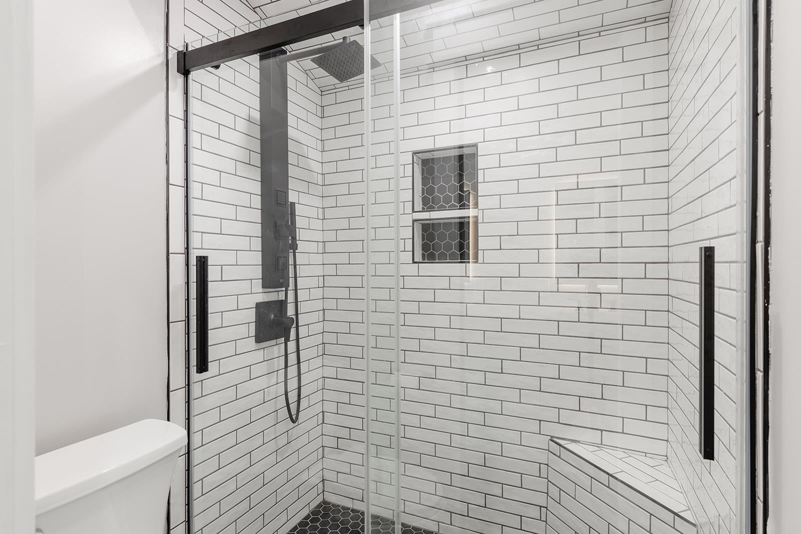 606 Middleway Rd, Pflugerville, TX 78660