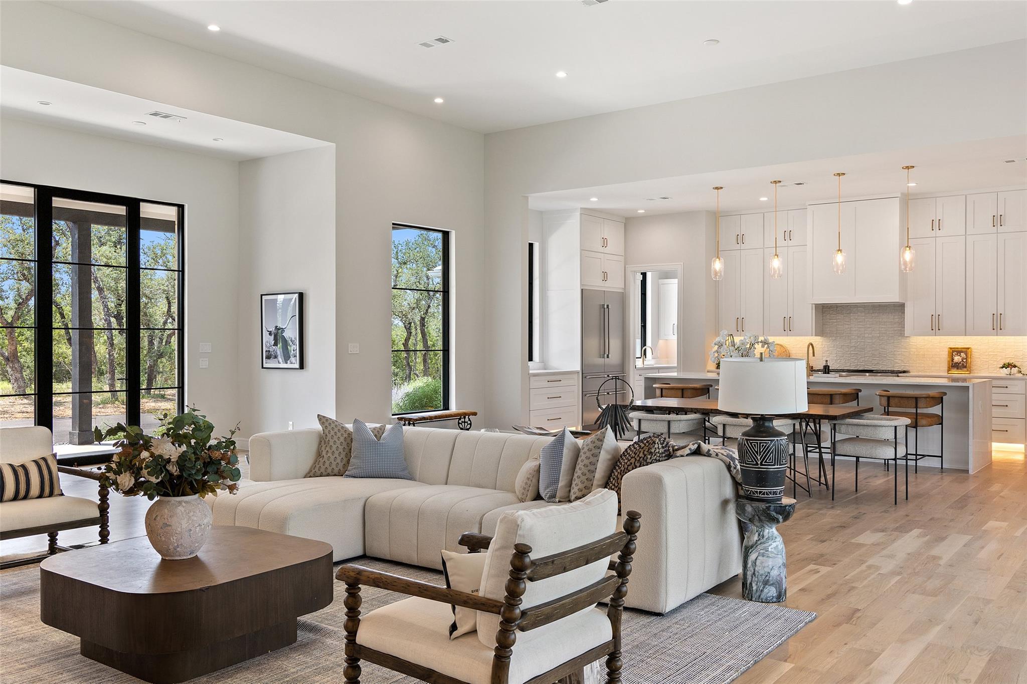 172 Crooked Creek Ct, Johnson City, TX 78636