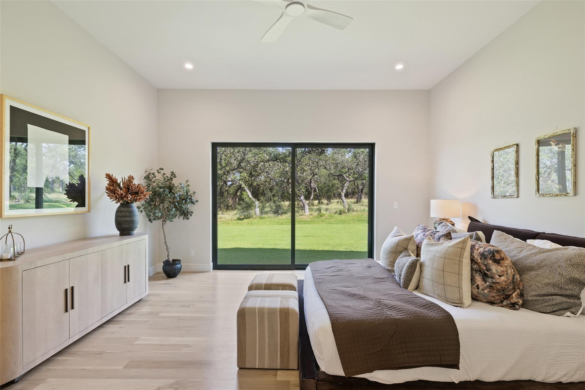 172 Crooked Creek Ct, Johnson City, TX 78636