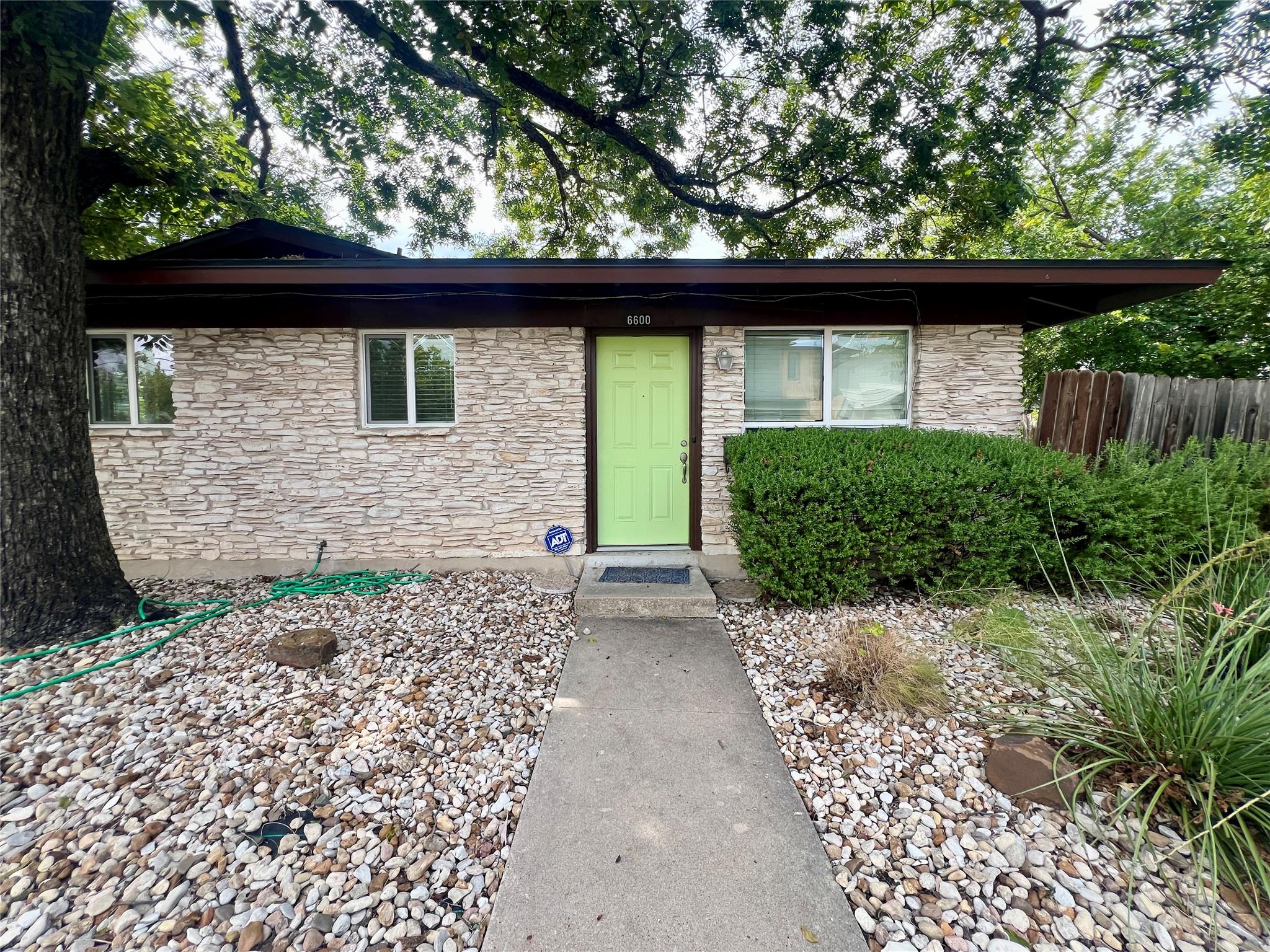 1200 Brentwood St # B, Austin, TX 78757