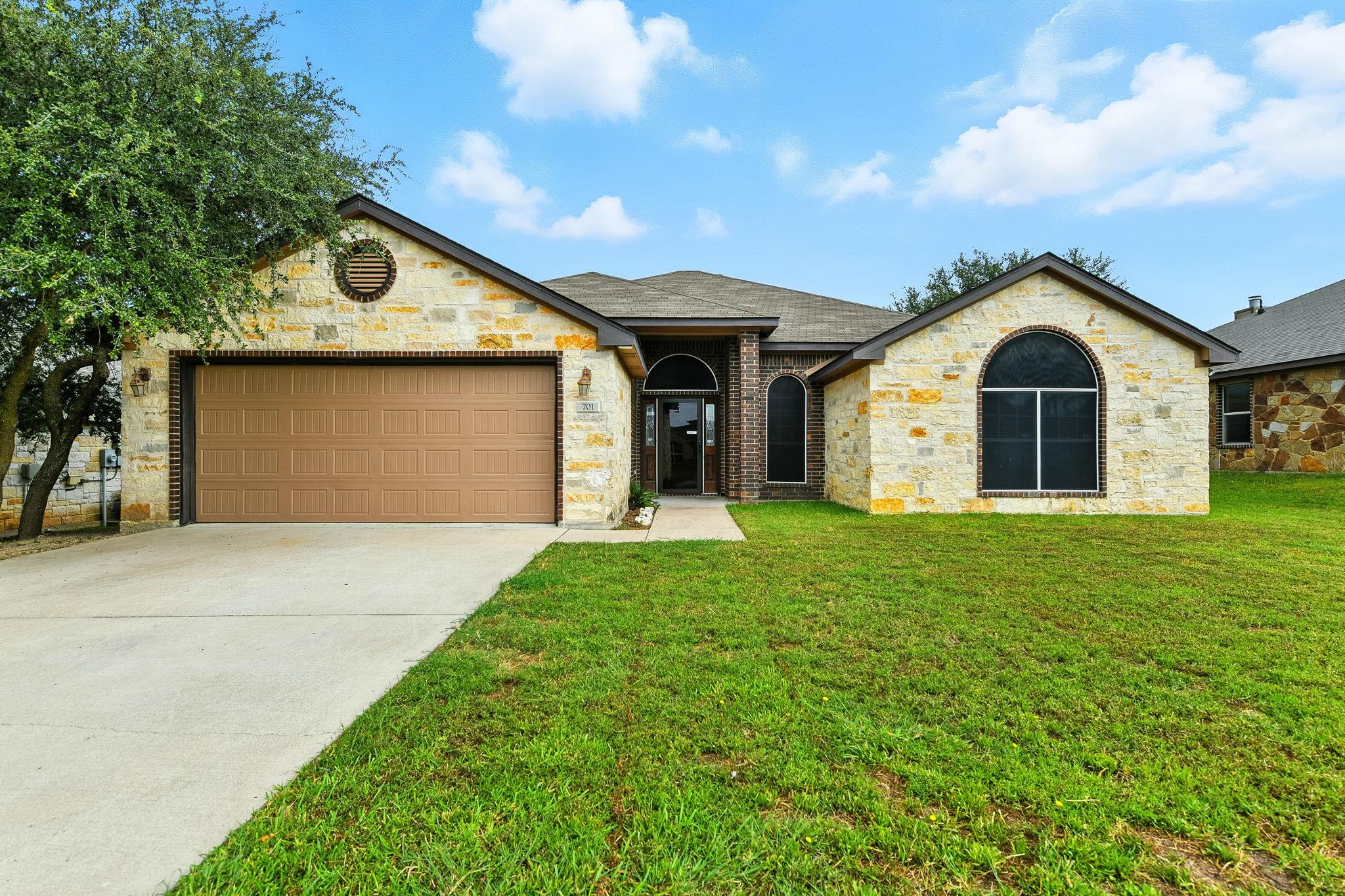 701 Cosper Creek Dr, Killeen, TX 76542