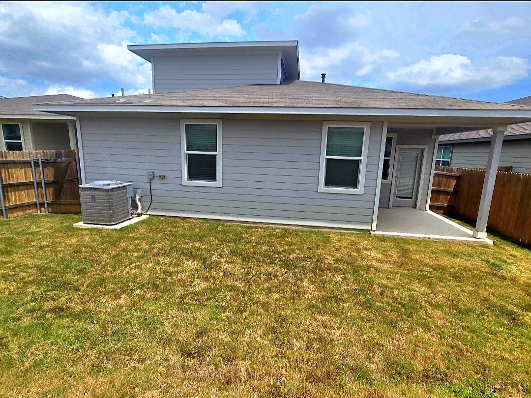 276 Centuryplant Rd, Leander, TX 78641