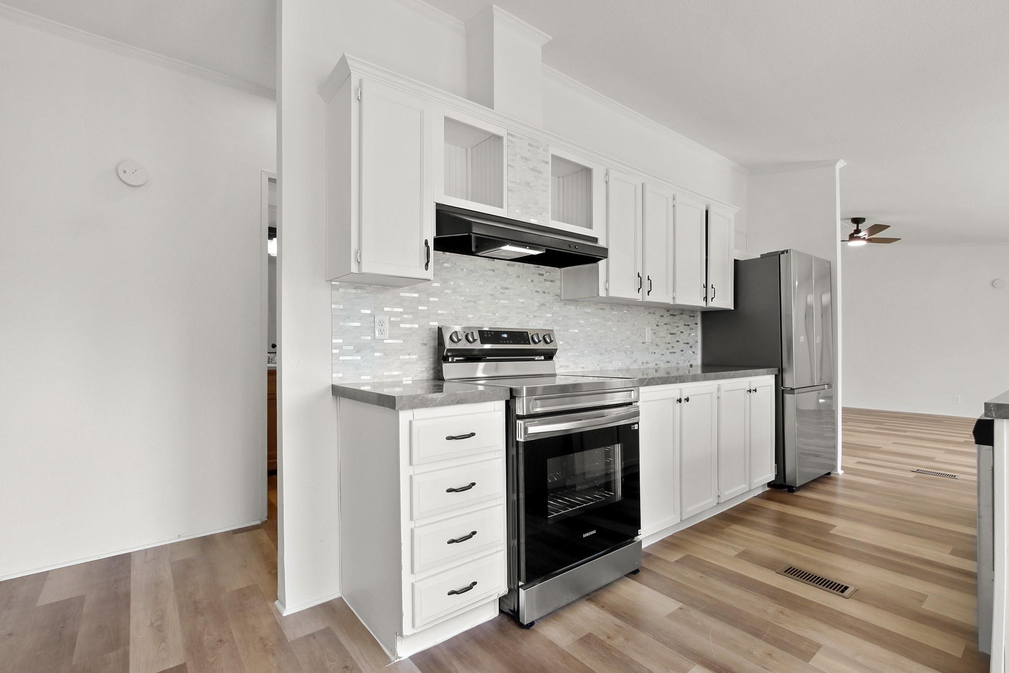 130 Linda Ln, Bastrop, TX 78602