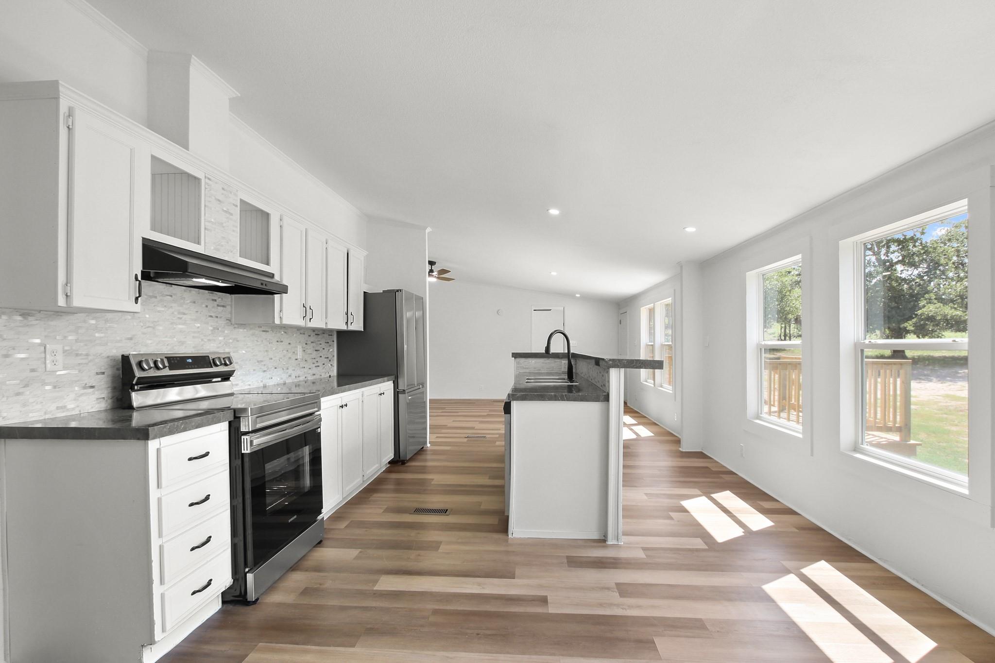 130 Linda Ln, Bastrop, TX 78602