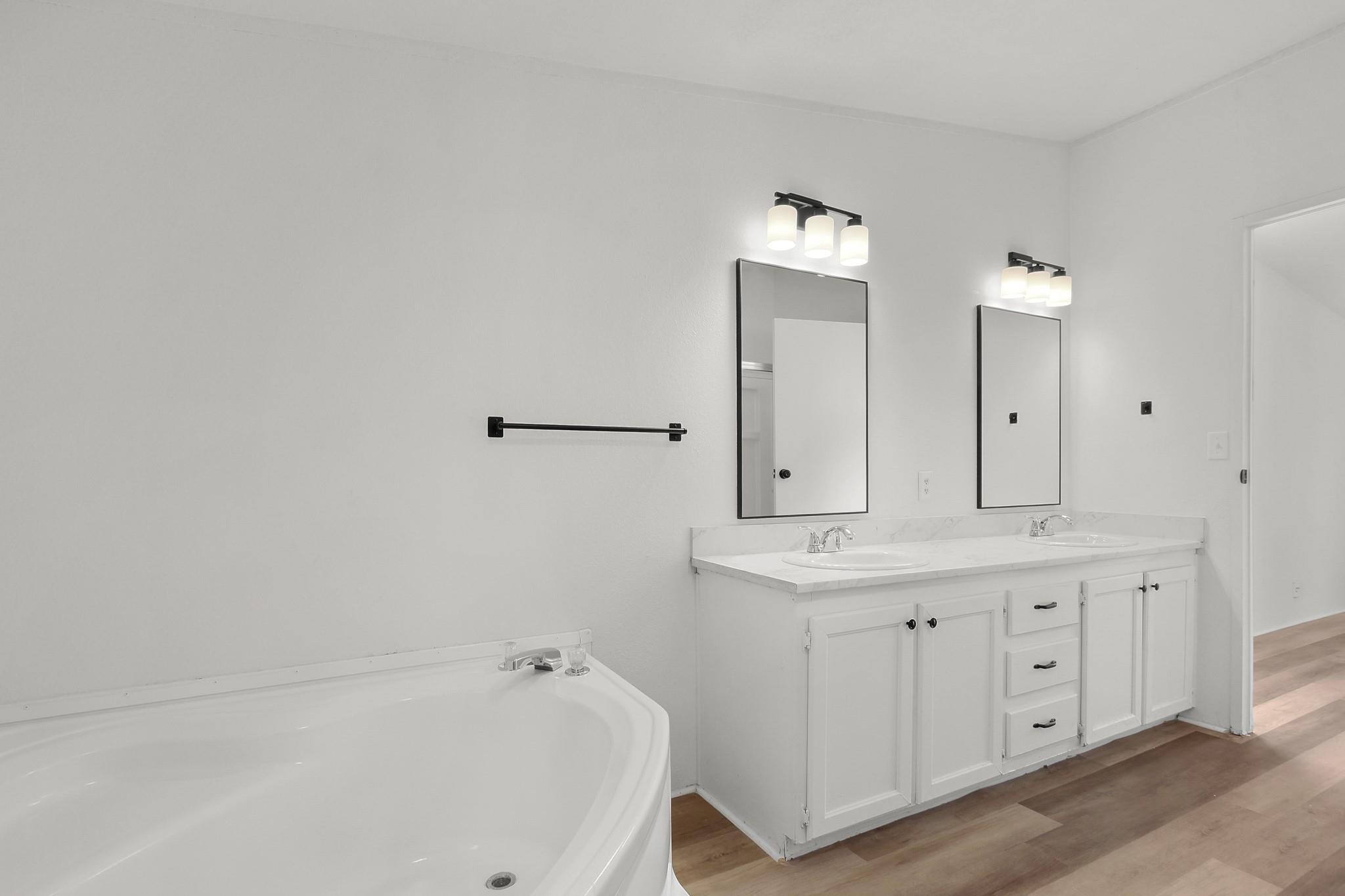 130 Linda Ln, Bastrop, TX 78602